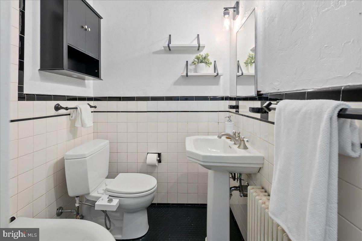 COUNTRY CLUB - Residential