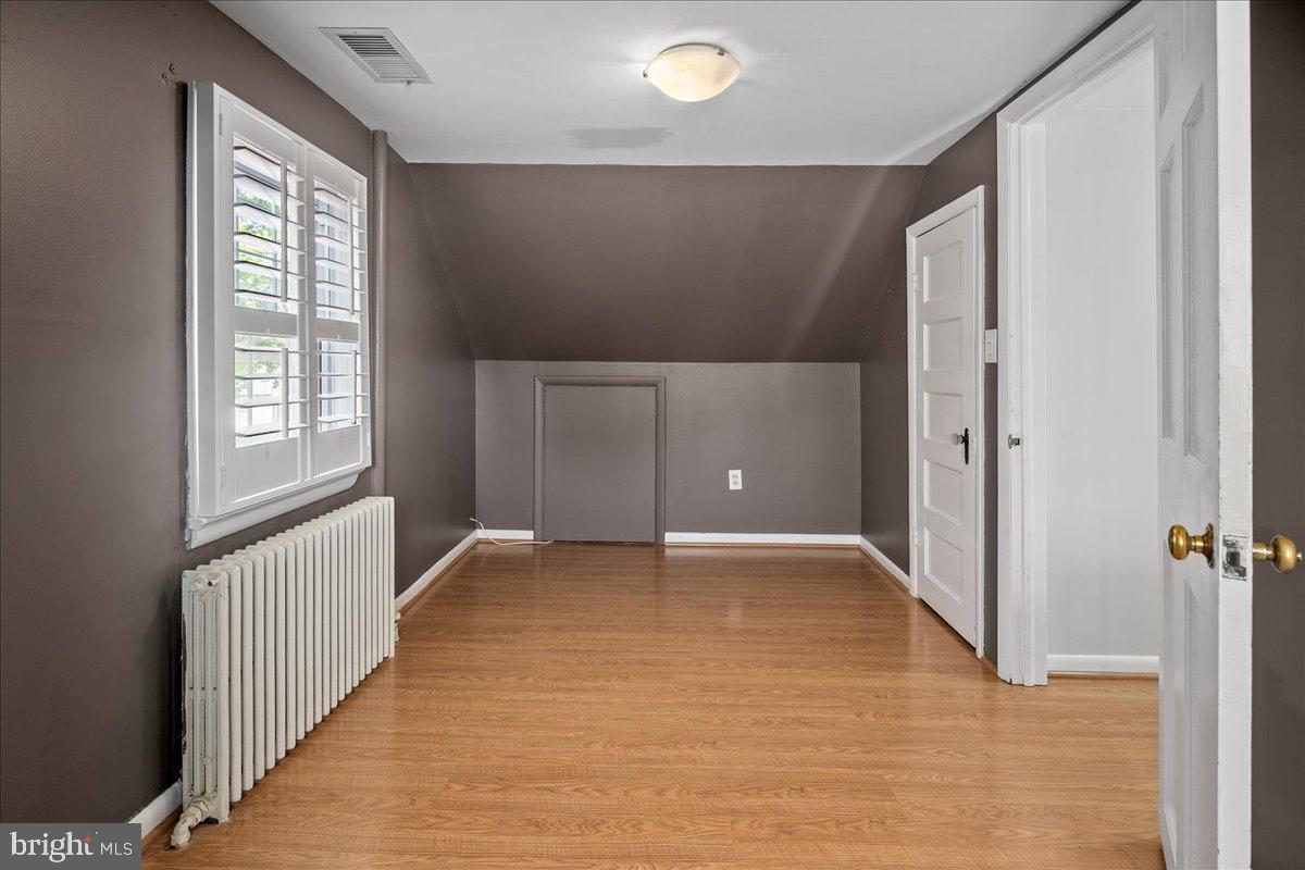 COUNTRY CLUB - Residential