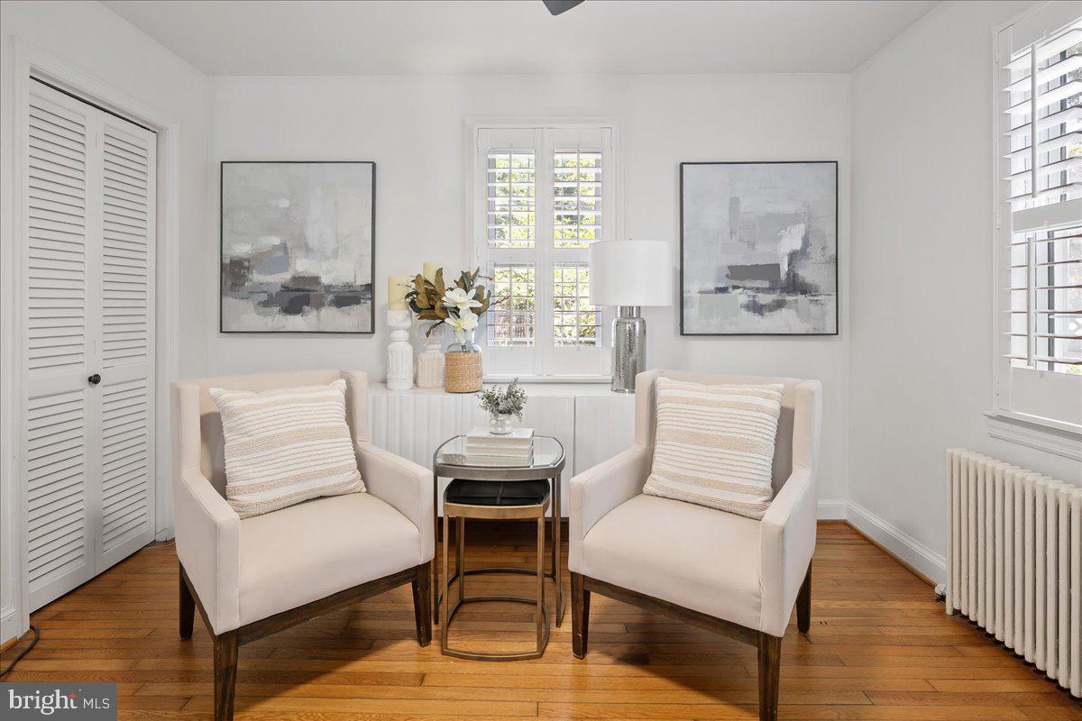 COUNTRY CLUB - Residential