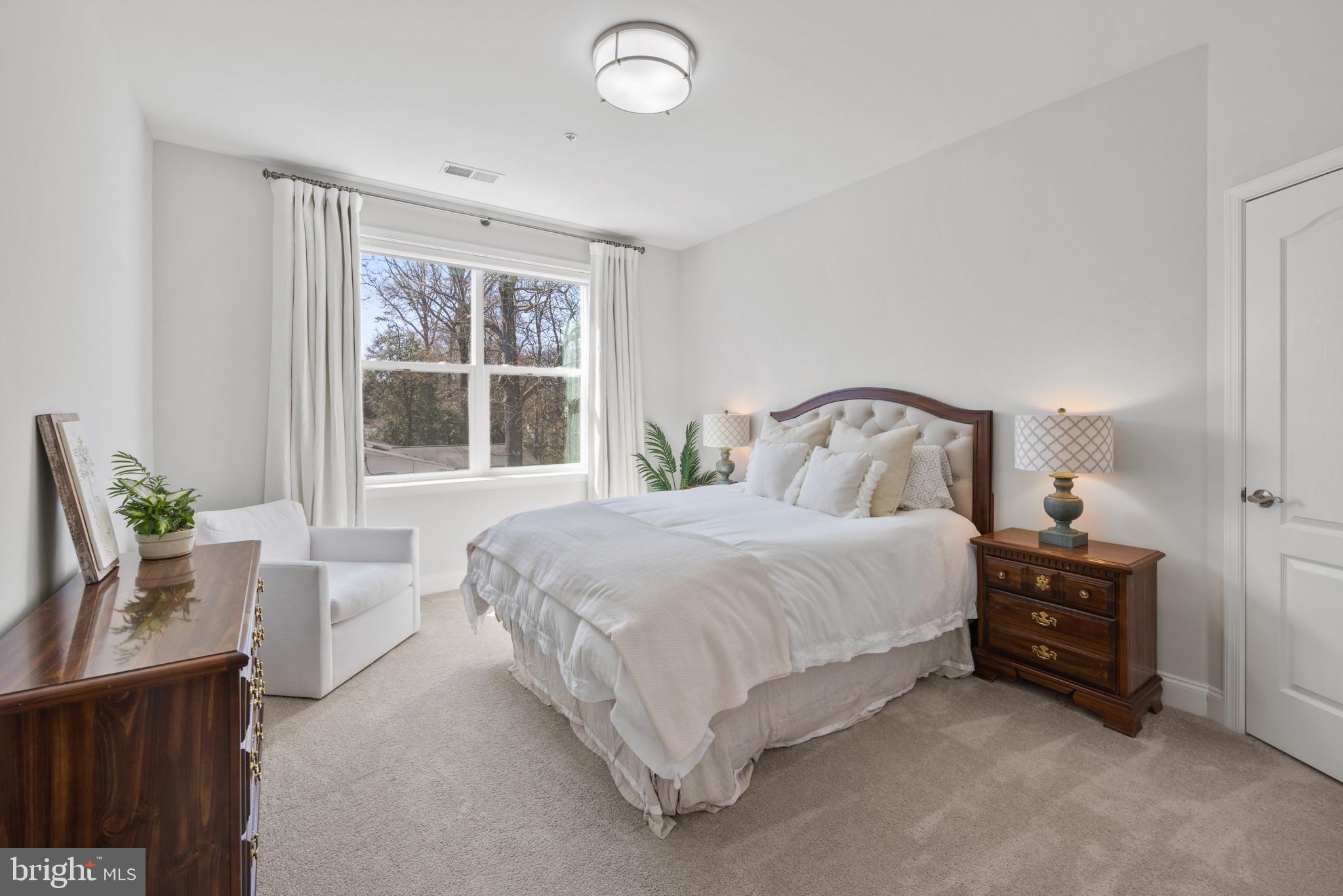 RIVER CLUB ESTATES - Residential