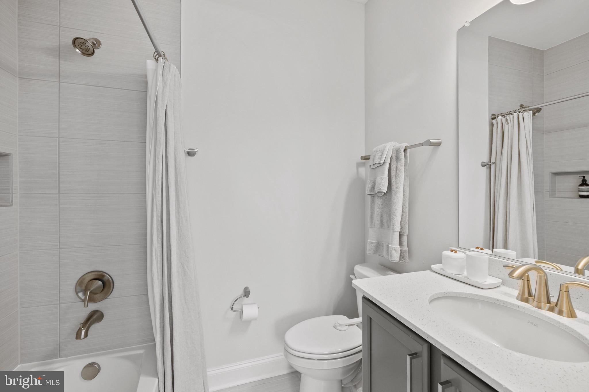 RIVER CLUB ESTATES - Residential