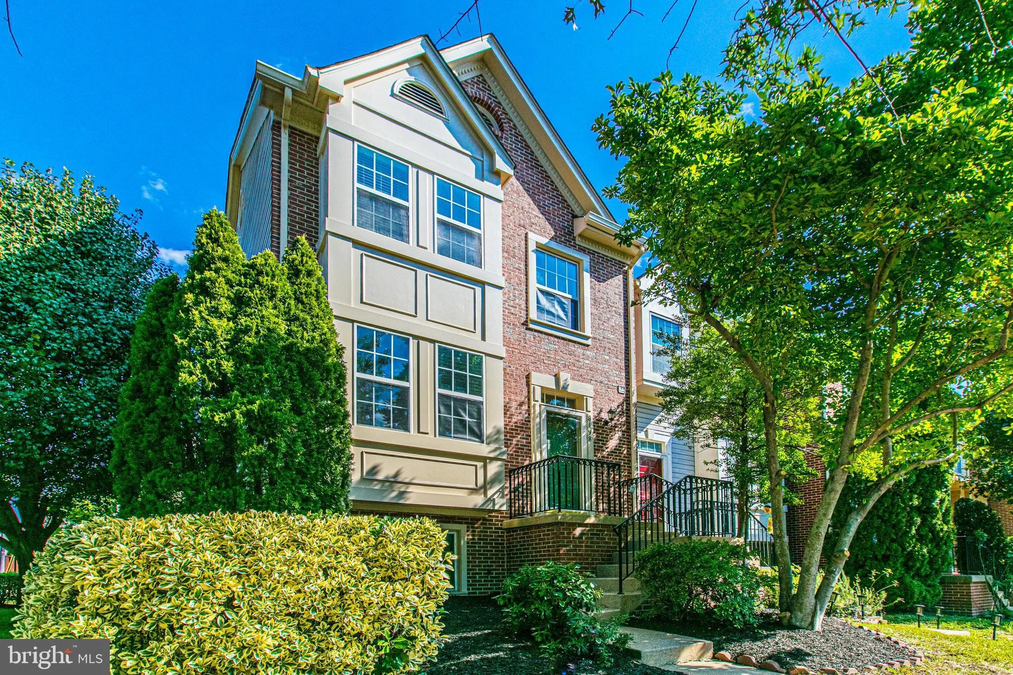 8198 Halley Court, Lorton, VA 22079
