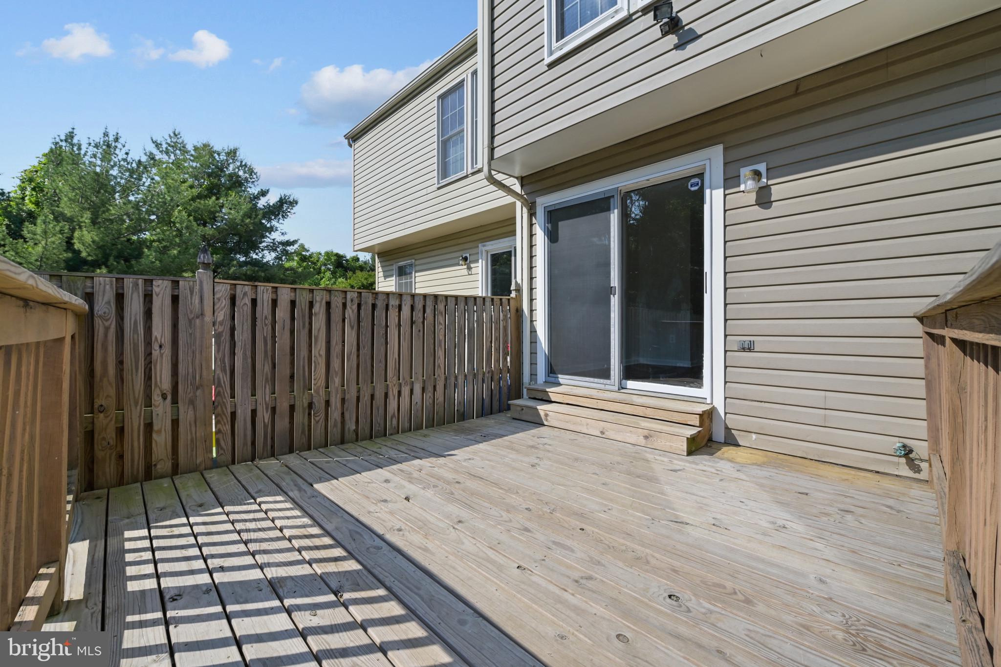 BRIGHTFIELD - Residential