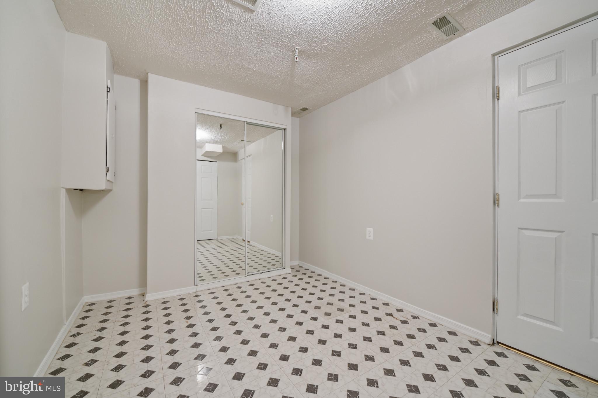 BRIGHTFIELD - Residential