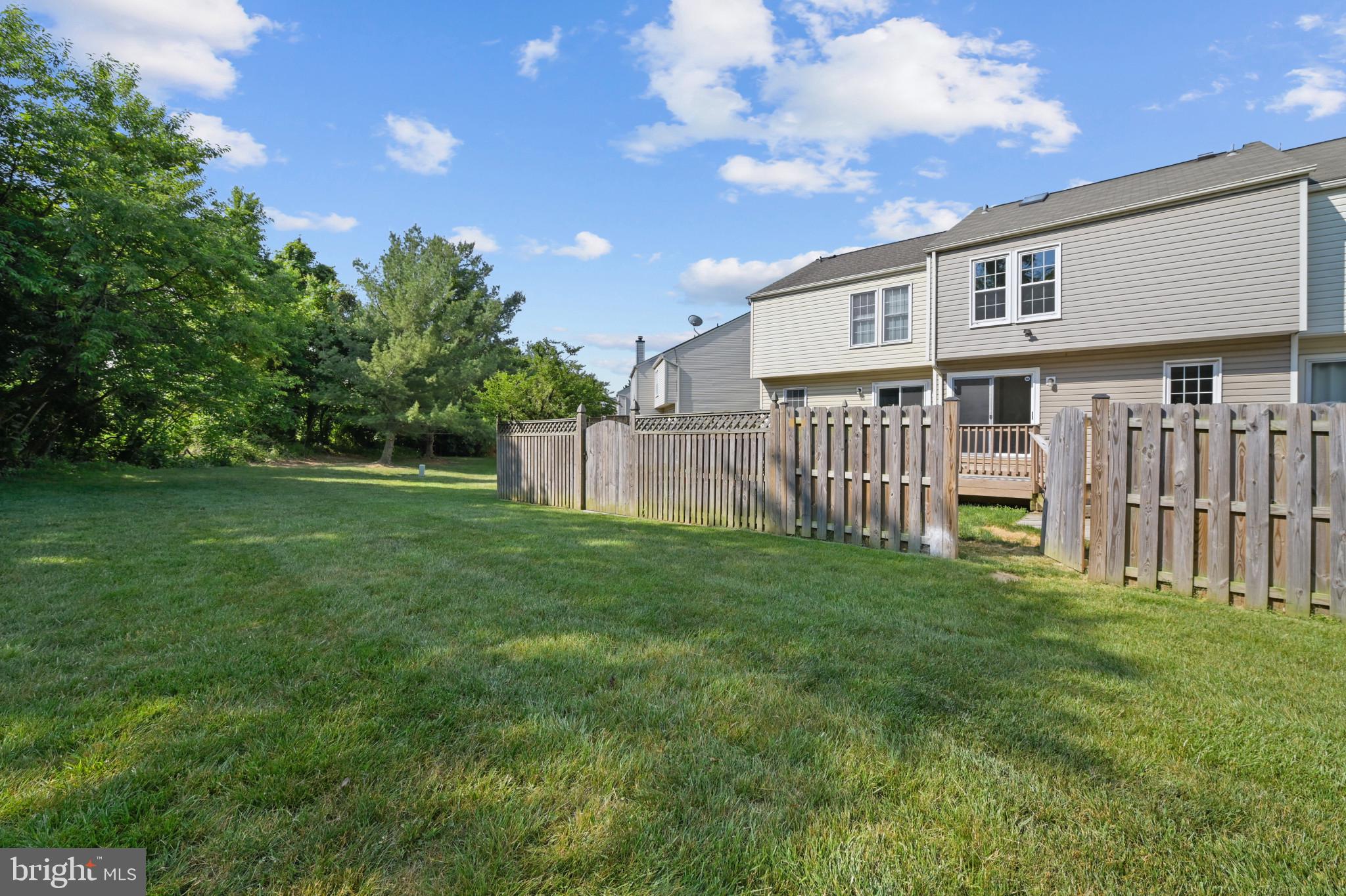 BRIGHTFIELD - Residential