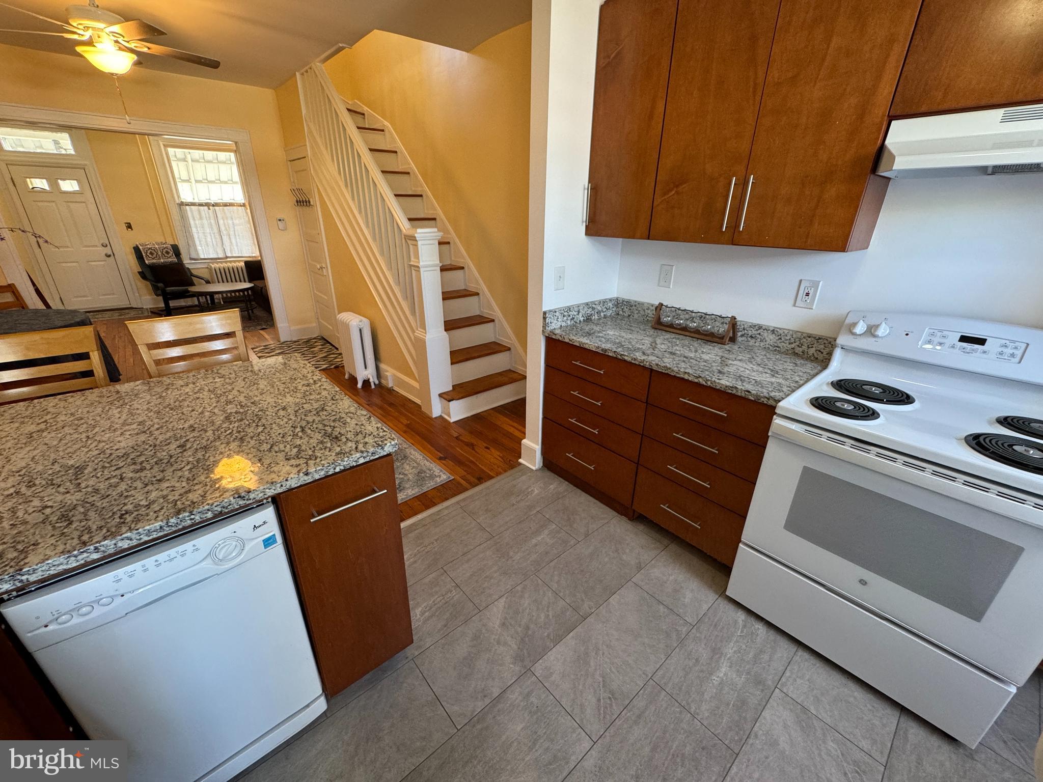 HAMPDEN HISTORIC DISTRICT - Residential