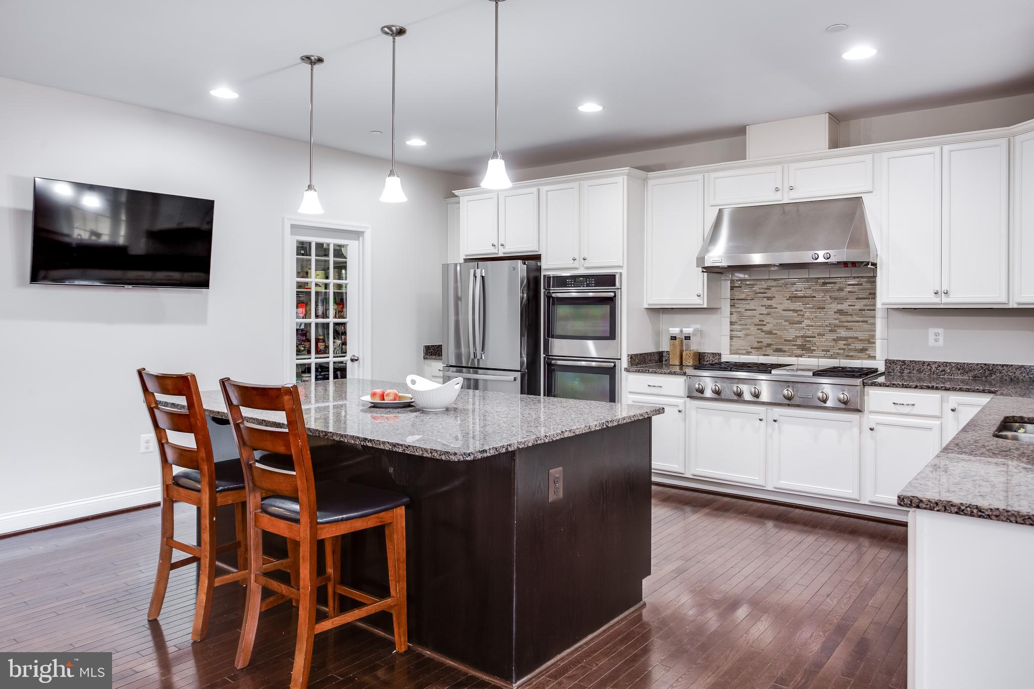 WINDMILL FARM - Residential