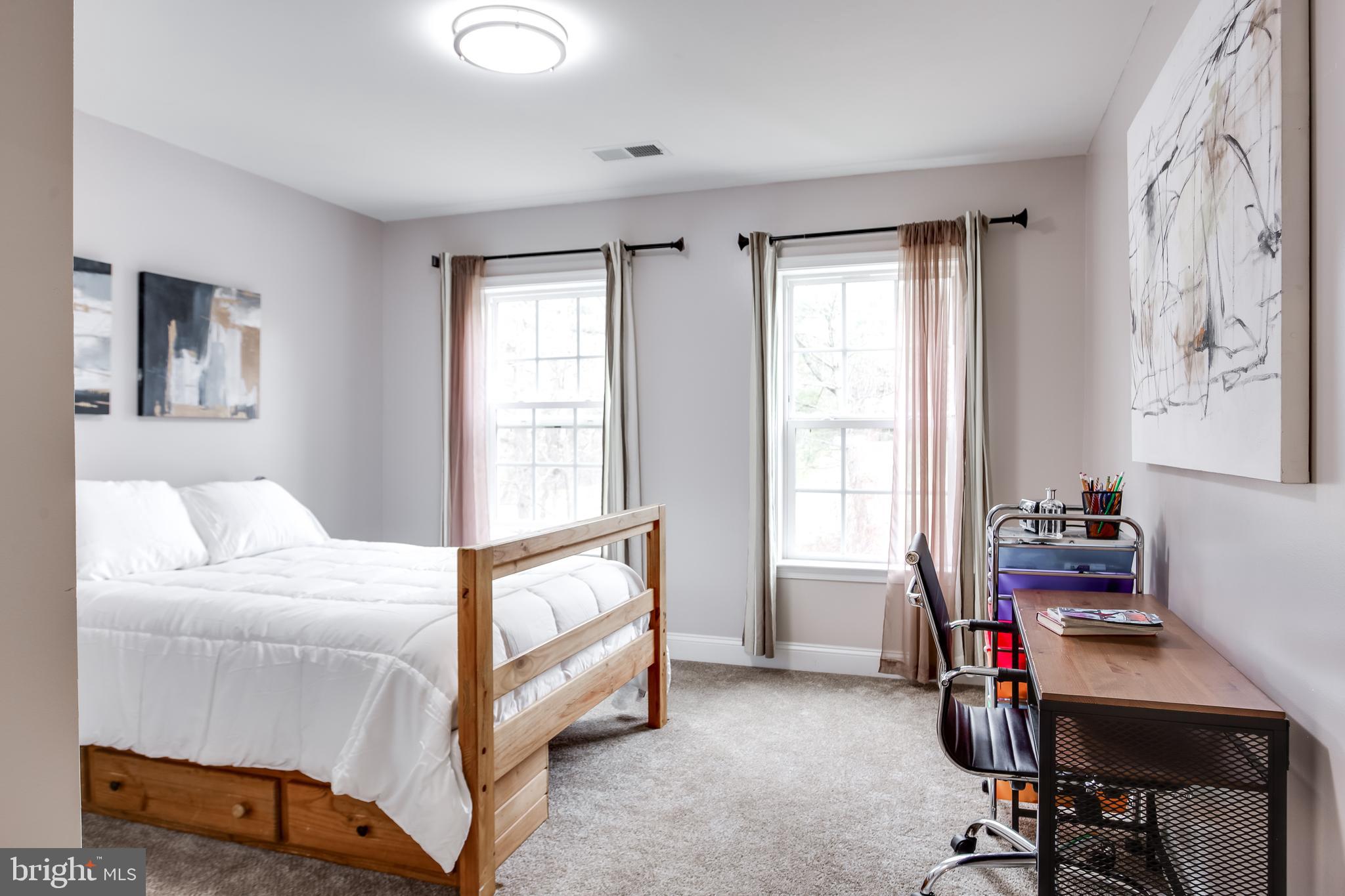 WINDMILL FARM - Residential