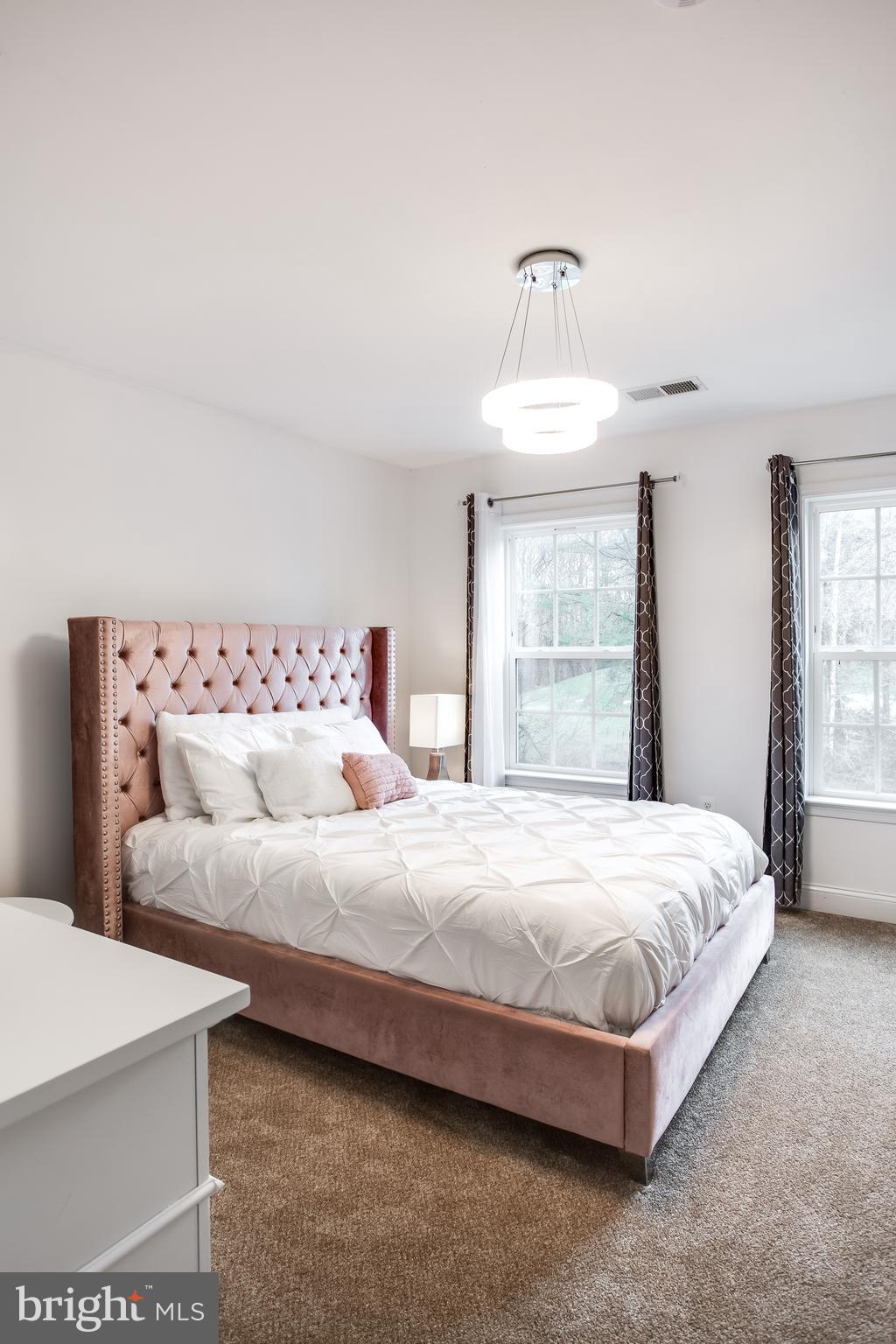 WINDMILL FARM - Residential