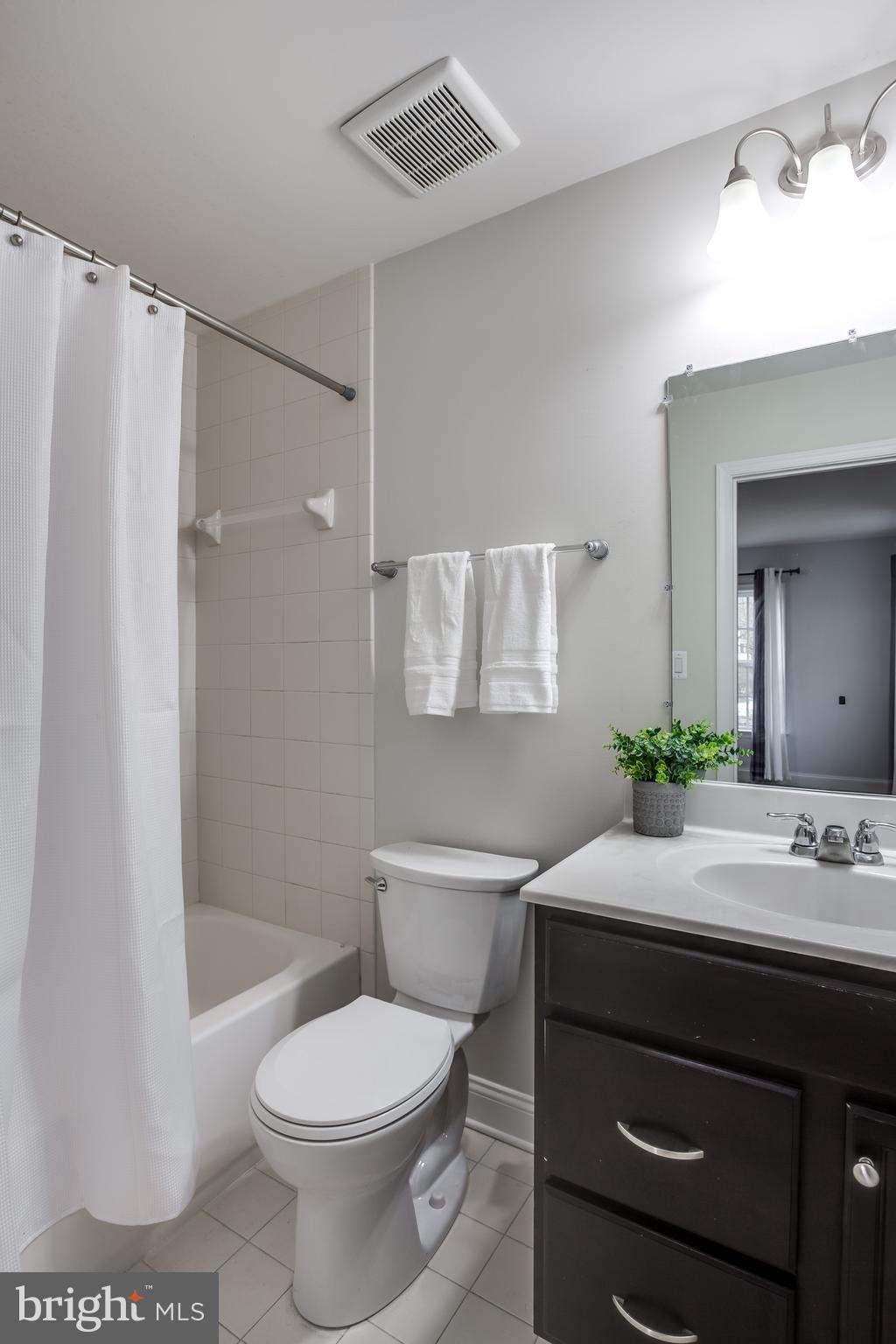 WINDMILL FARM - Residential