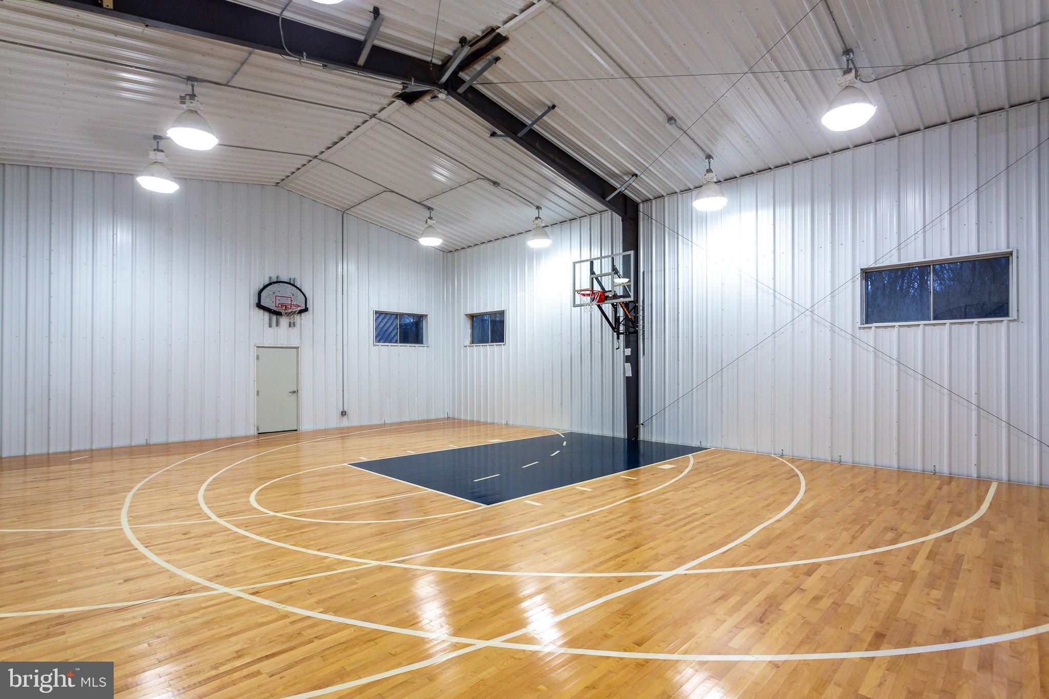 WINDMILL FARM - Residential