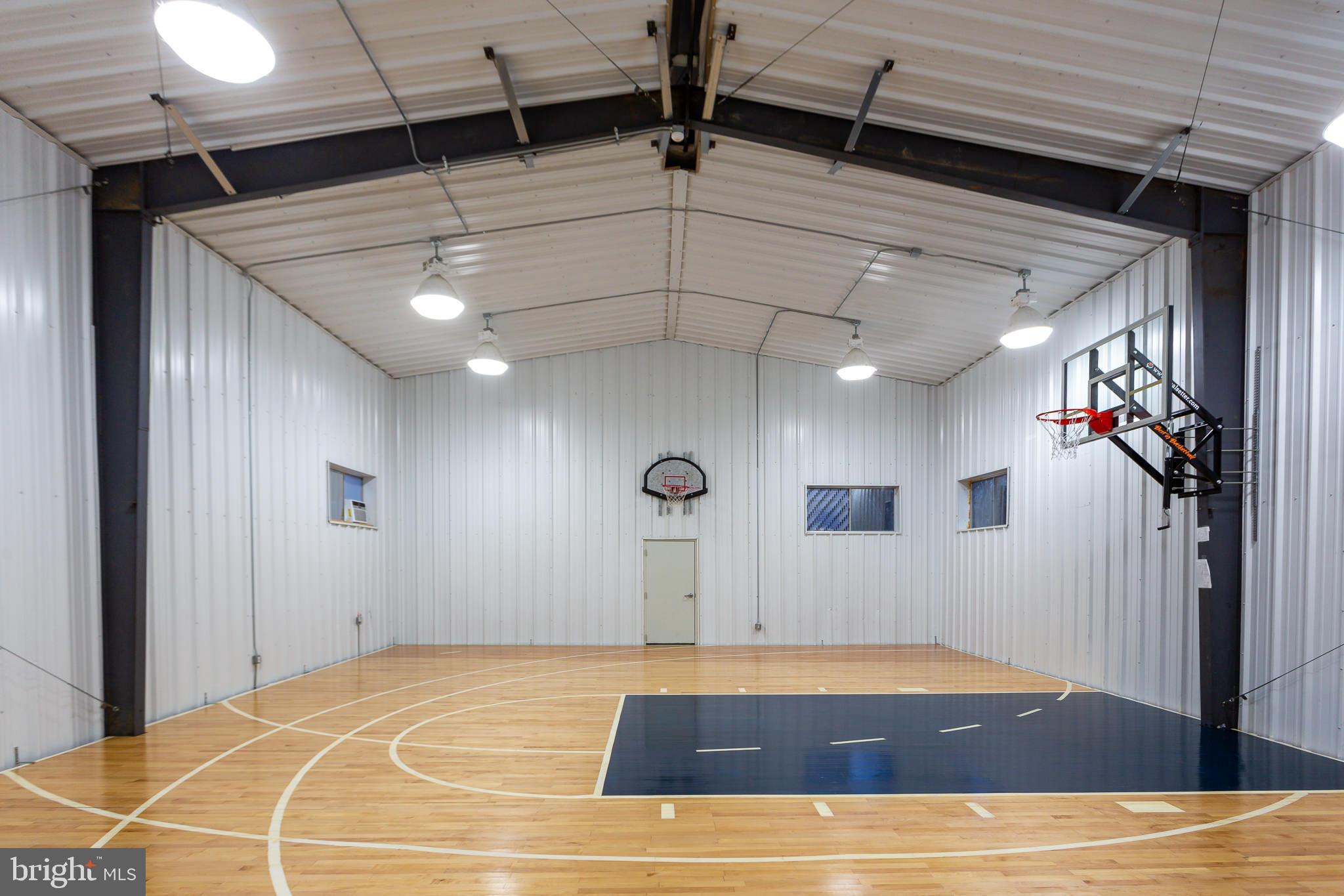 WINDMILL FARM - Residential