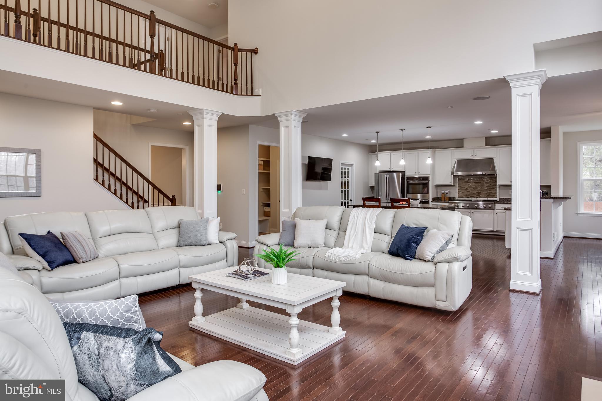 WINDMILL FARM - Residential