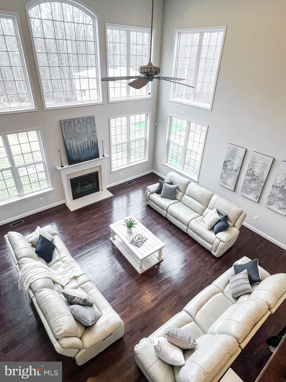 WINDMILL FARM - Residential