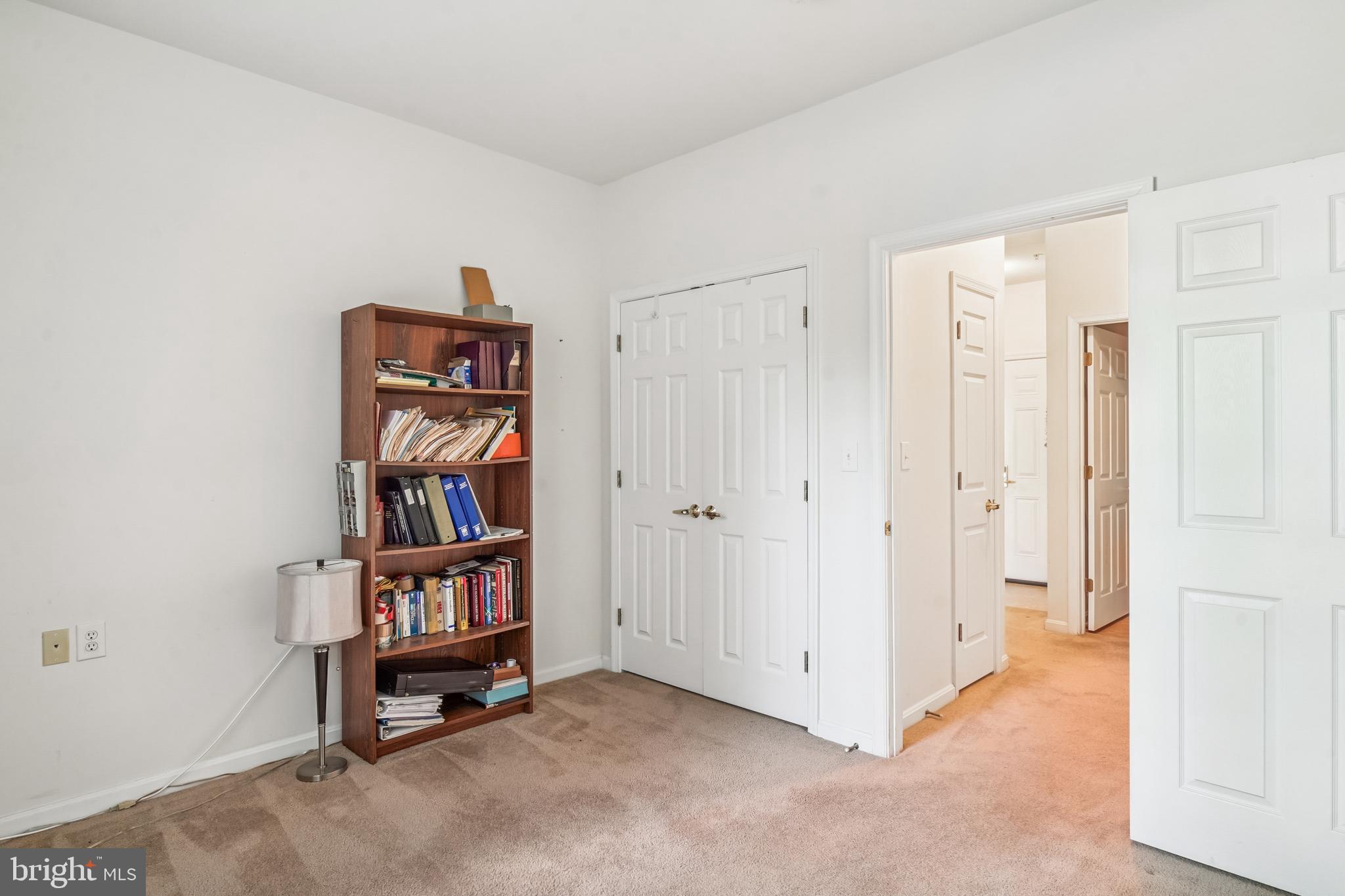 KINGS CROSSING - Residential