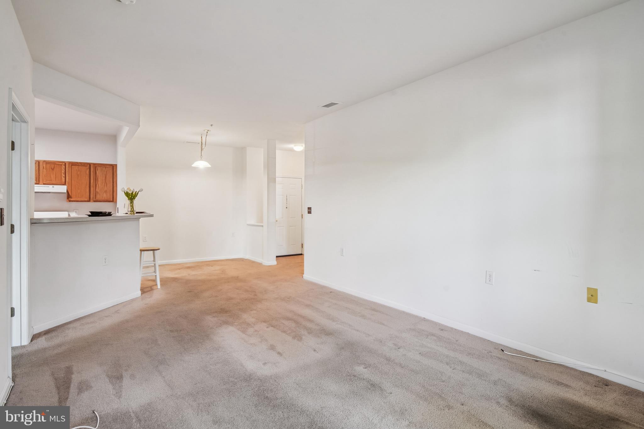 KINGS CROSSING - Residential