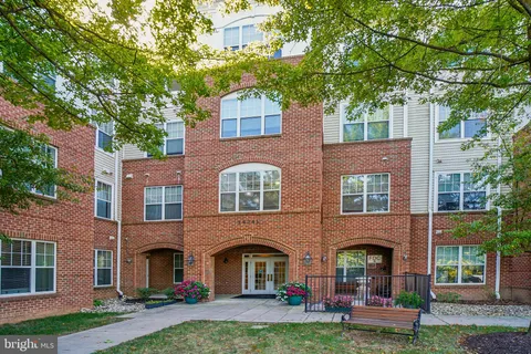 14241 Kings Crossing Boulevard Unit 108, Boyds, MD MLS: MDMC2202342