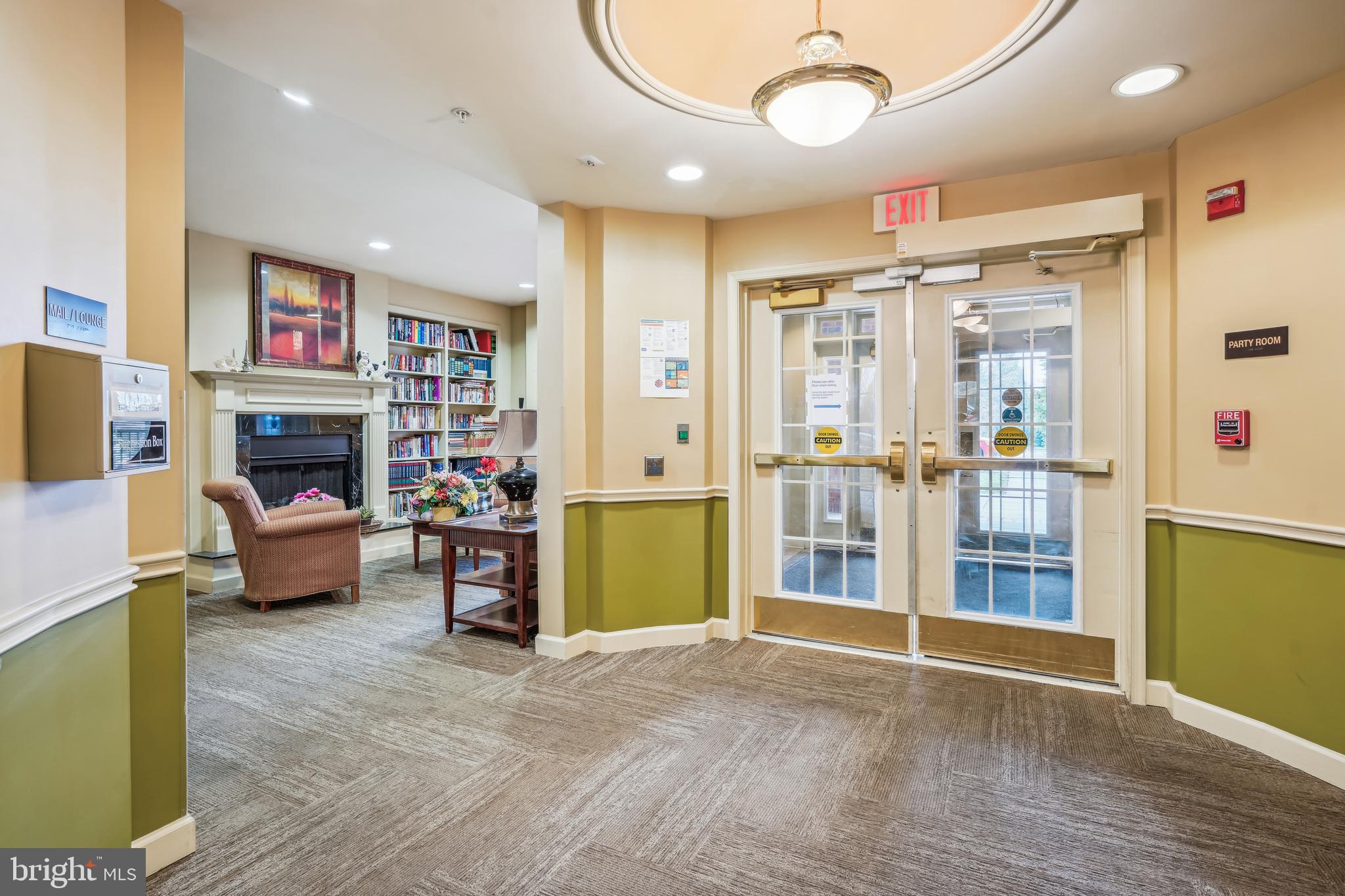 KINGS CROSSING - Residential