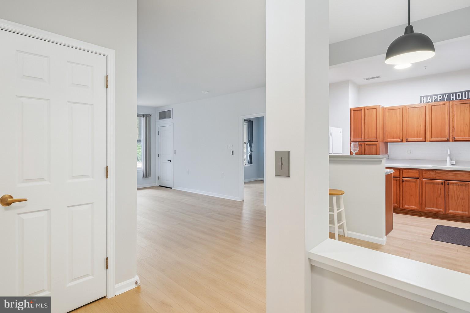 KINGS CROSSING - Residential