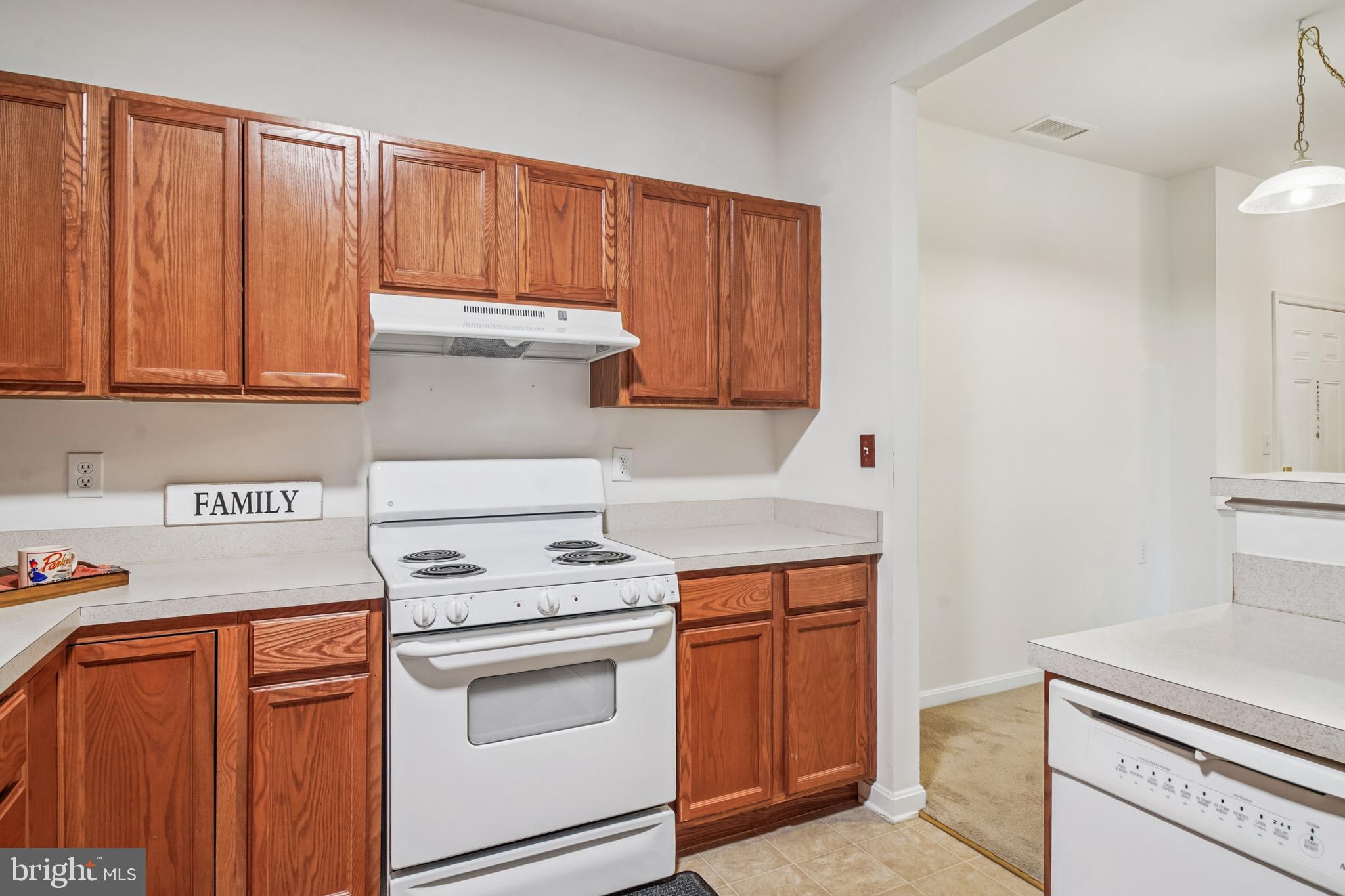 KINGS CROSSING - Residential