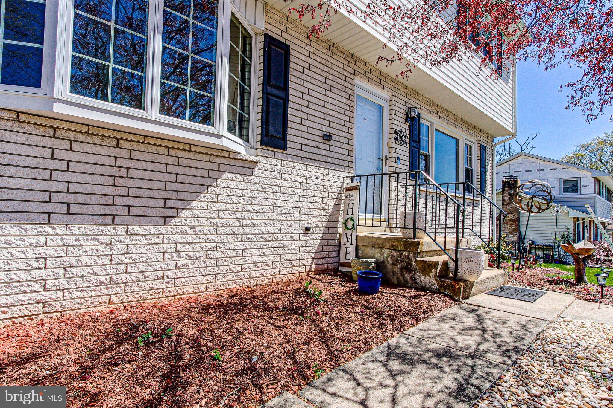 3903 KLINE AVENUE