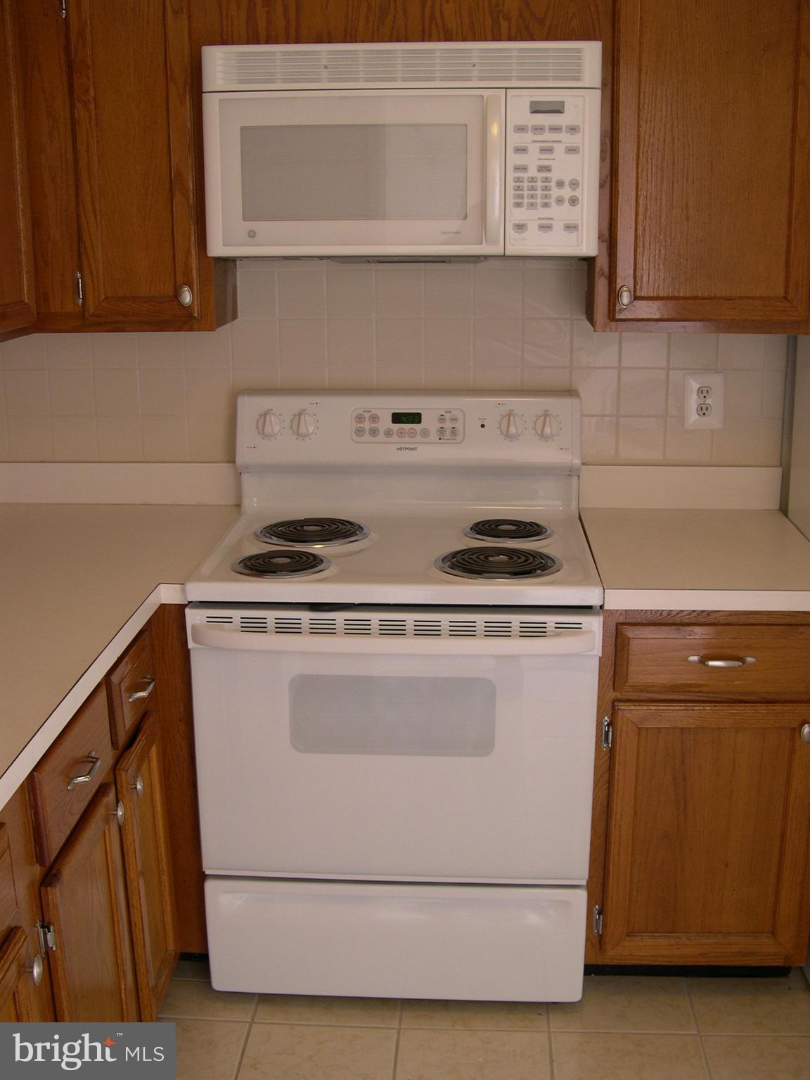 3024 GENTAIN COURT NE 3024