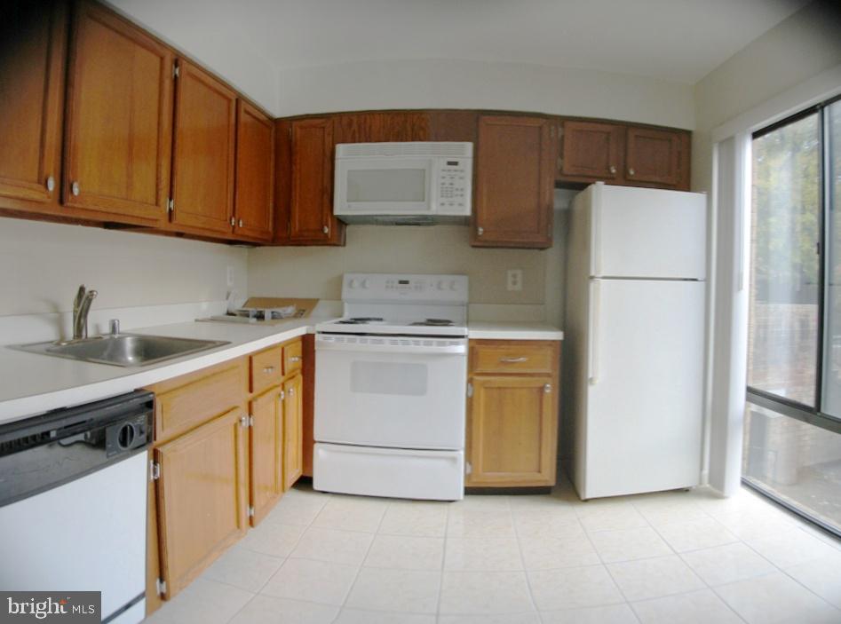 3024 GENTAIN COURT NE 3024