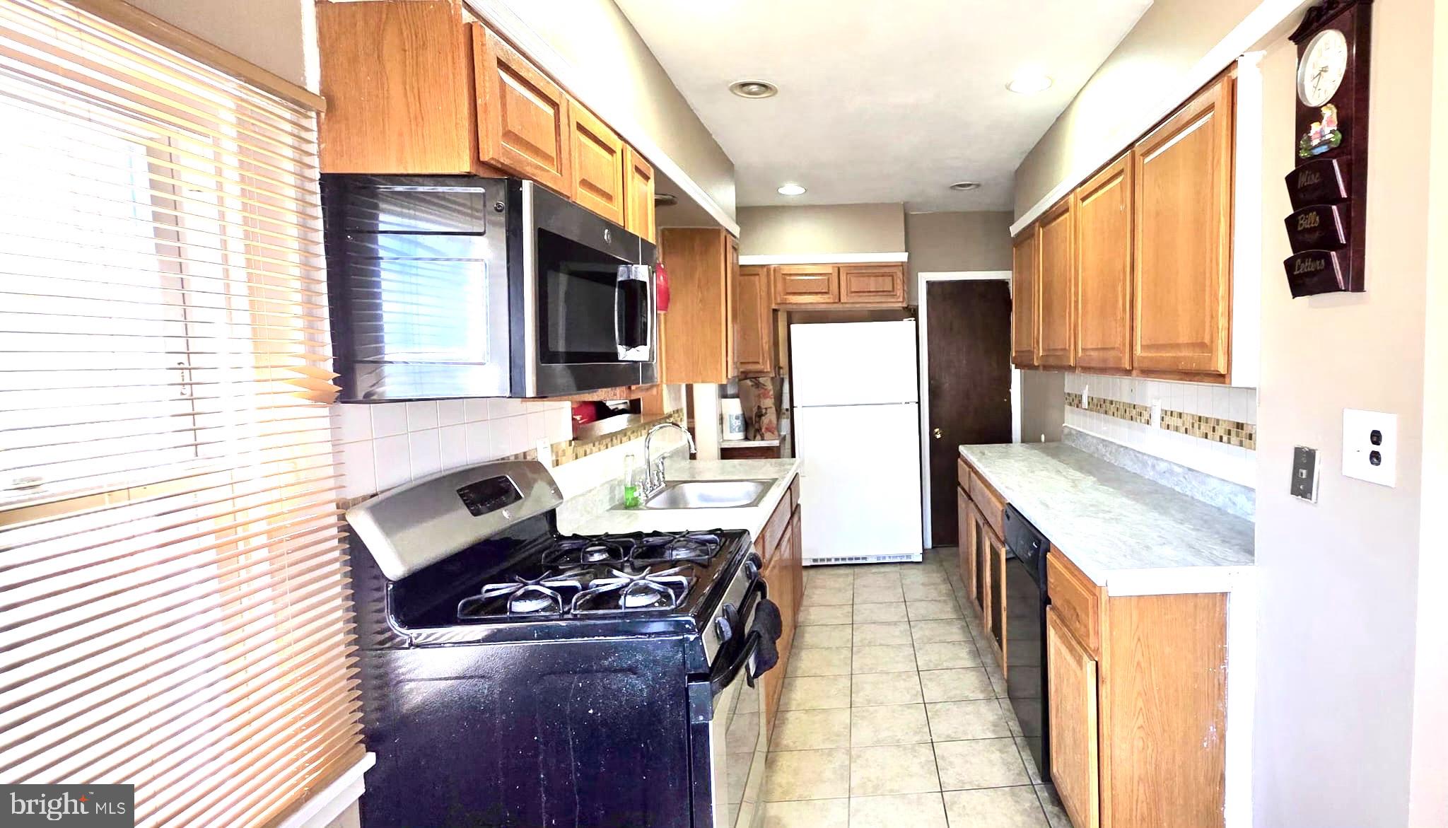 FAIRVIEW - Residential