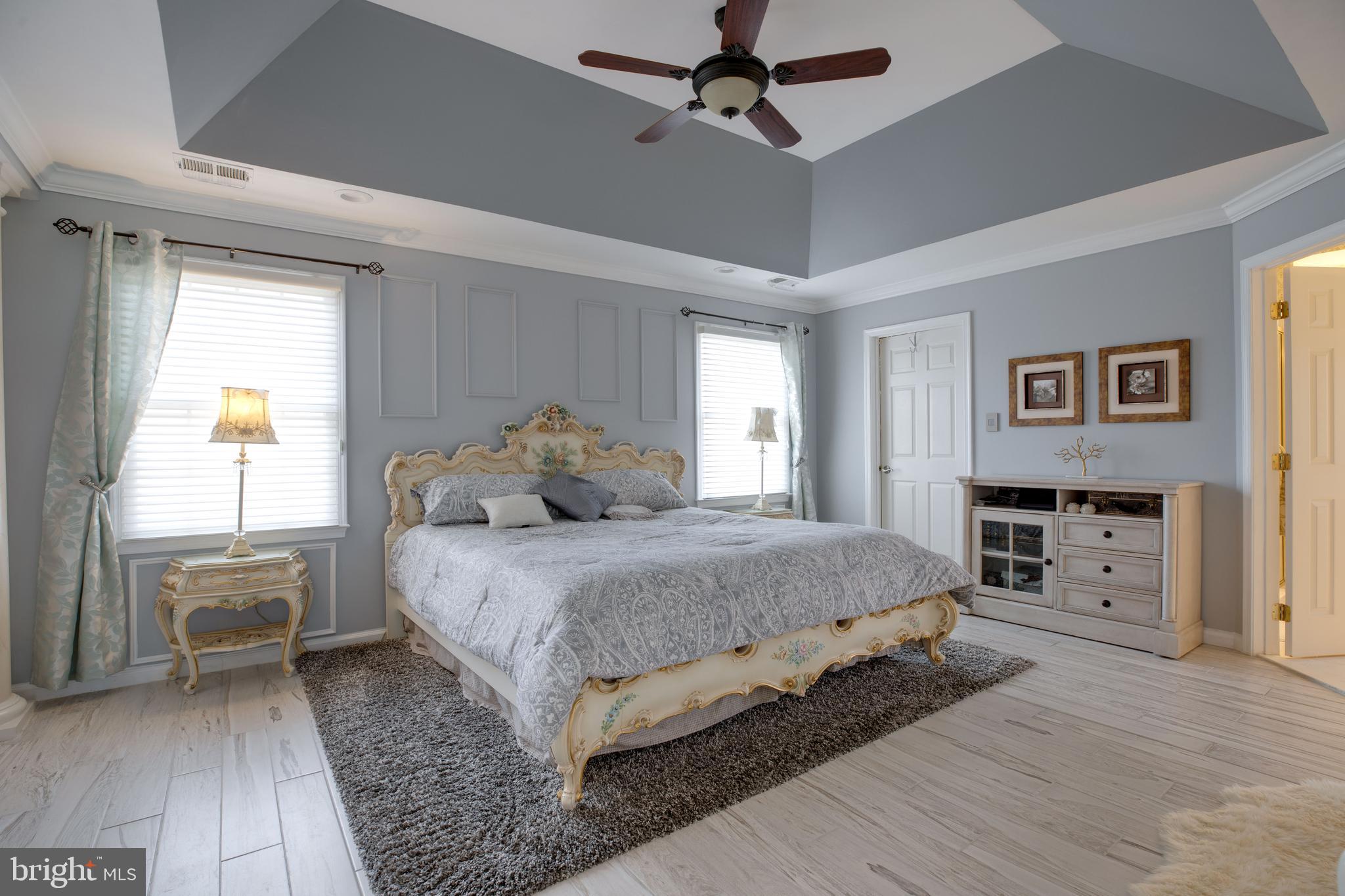 FAIR LAKES CHASE - Residential