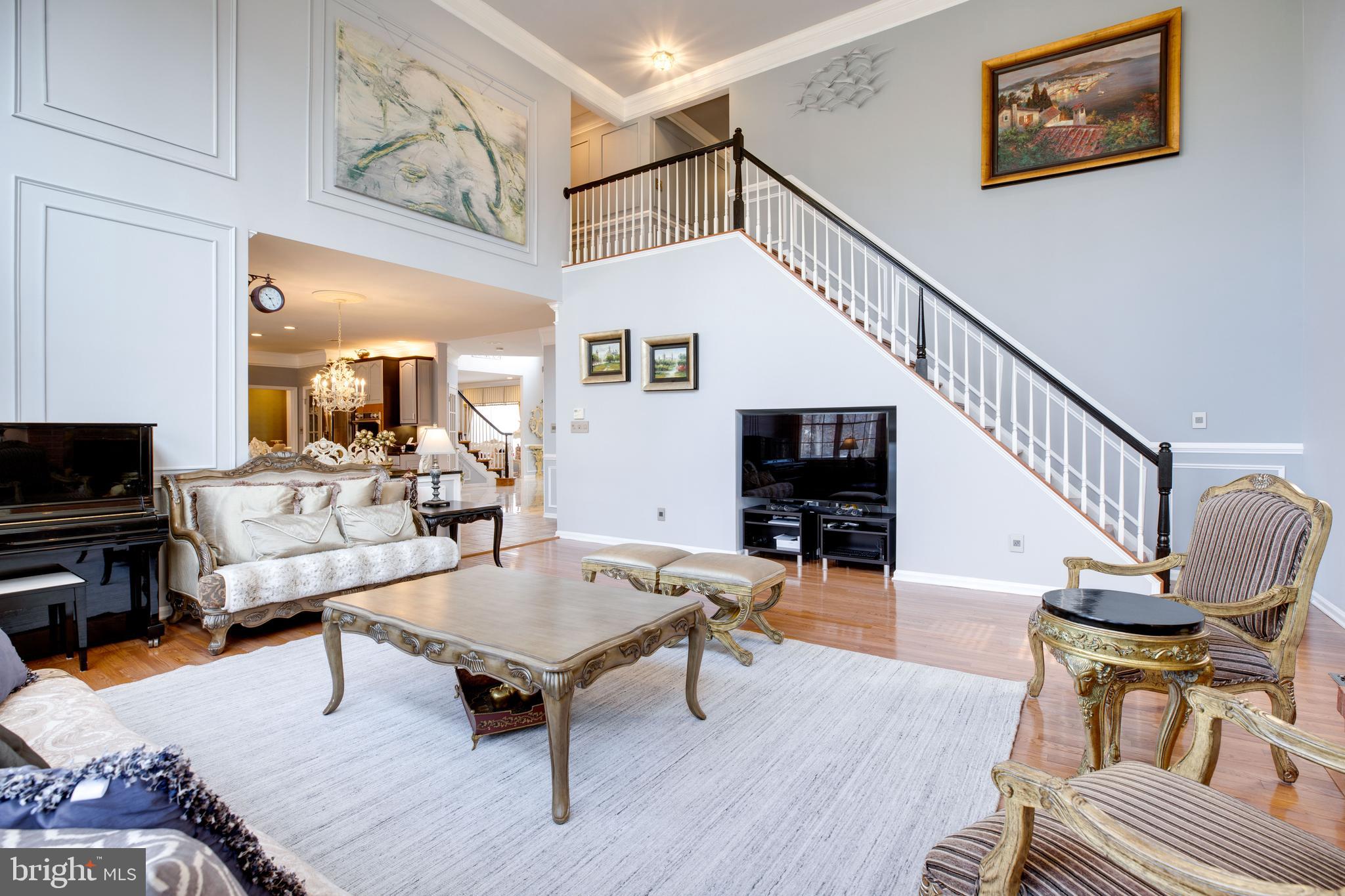 FAIR LAKES CHASE - Residential