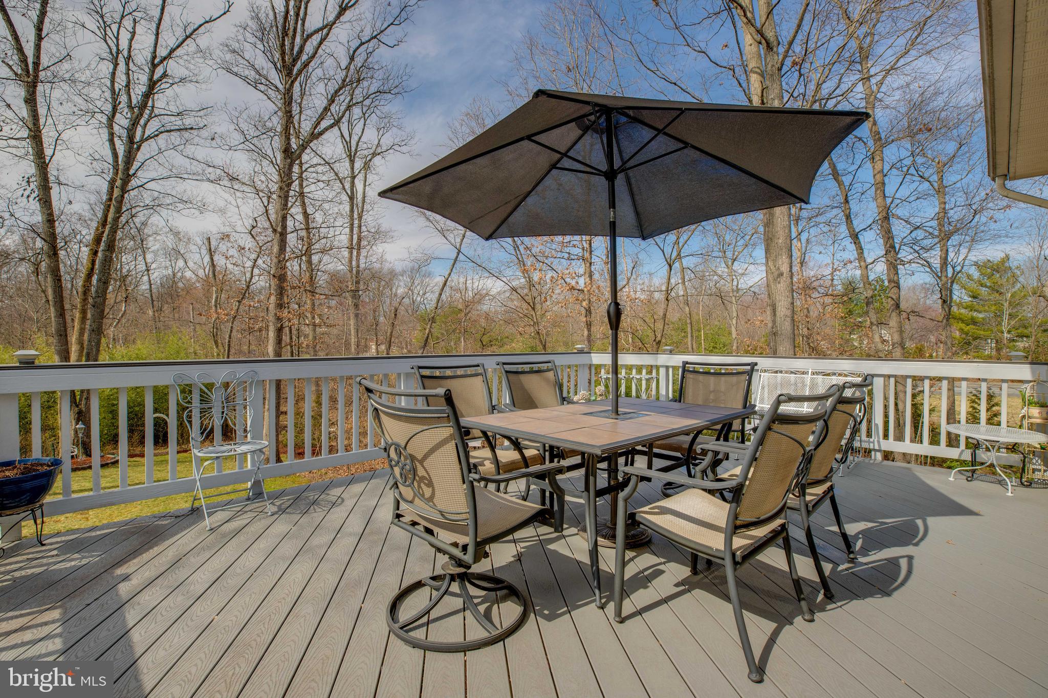 FAIR LAKES CHASE - Residential