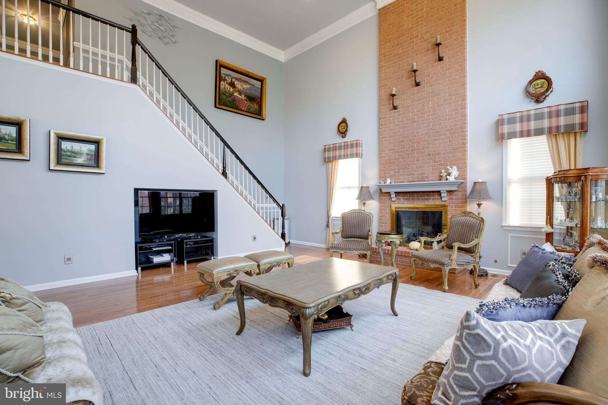 FAIR LAKES CHASE - Residential