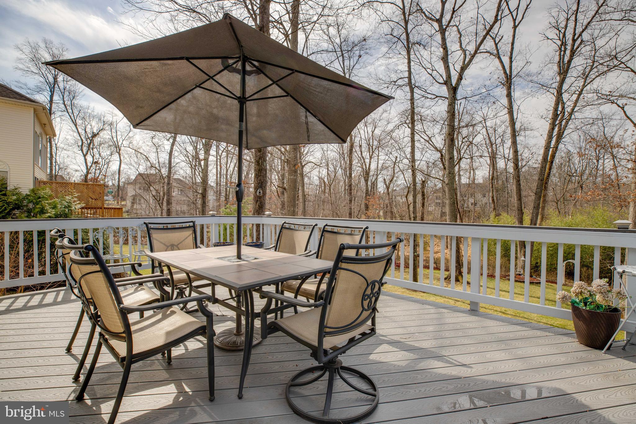 FAIR LAKES CHASE - Residential