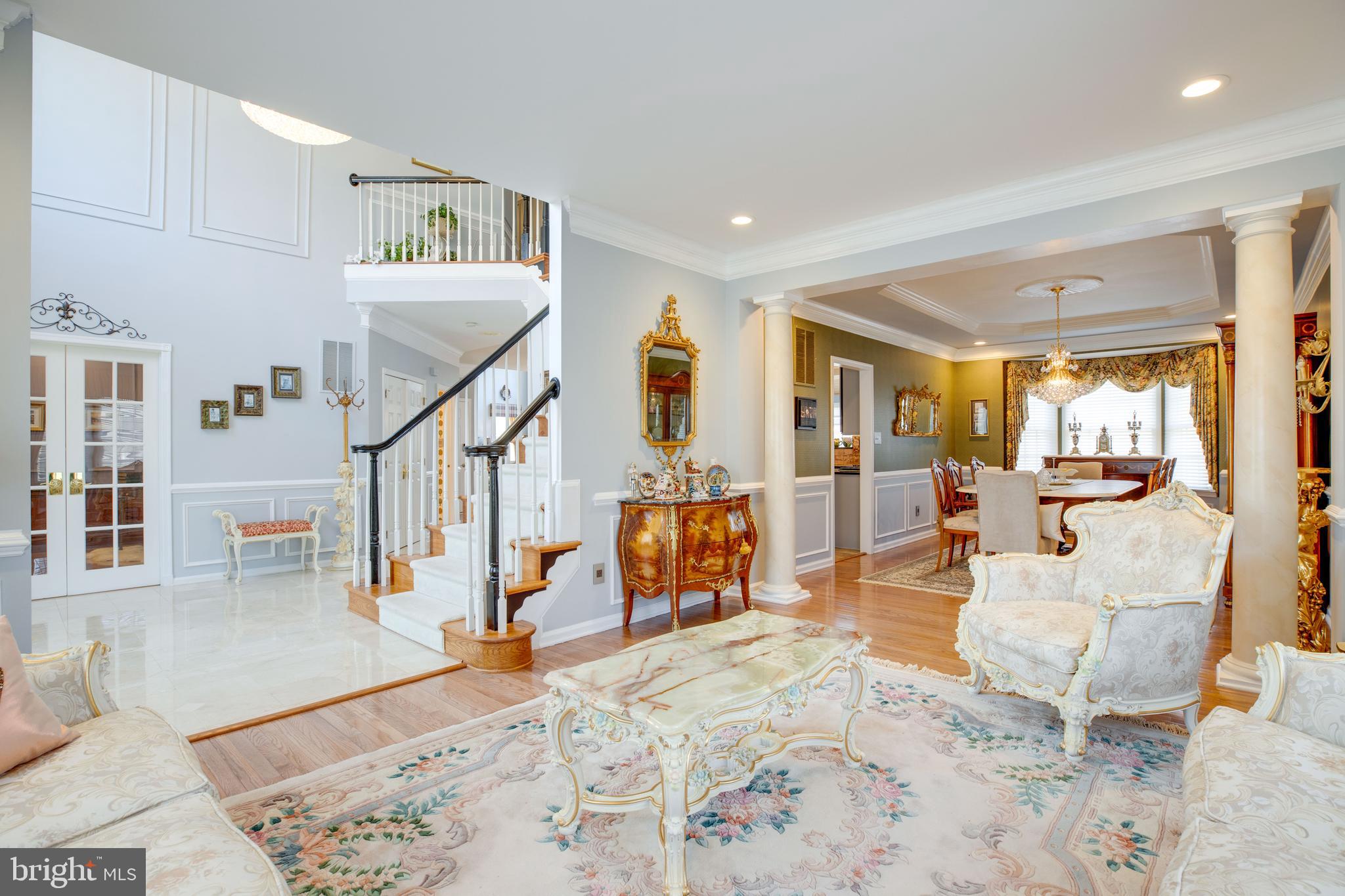 FAIR LAKES CHASE - Residential