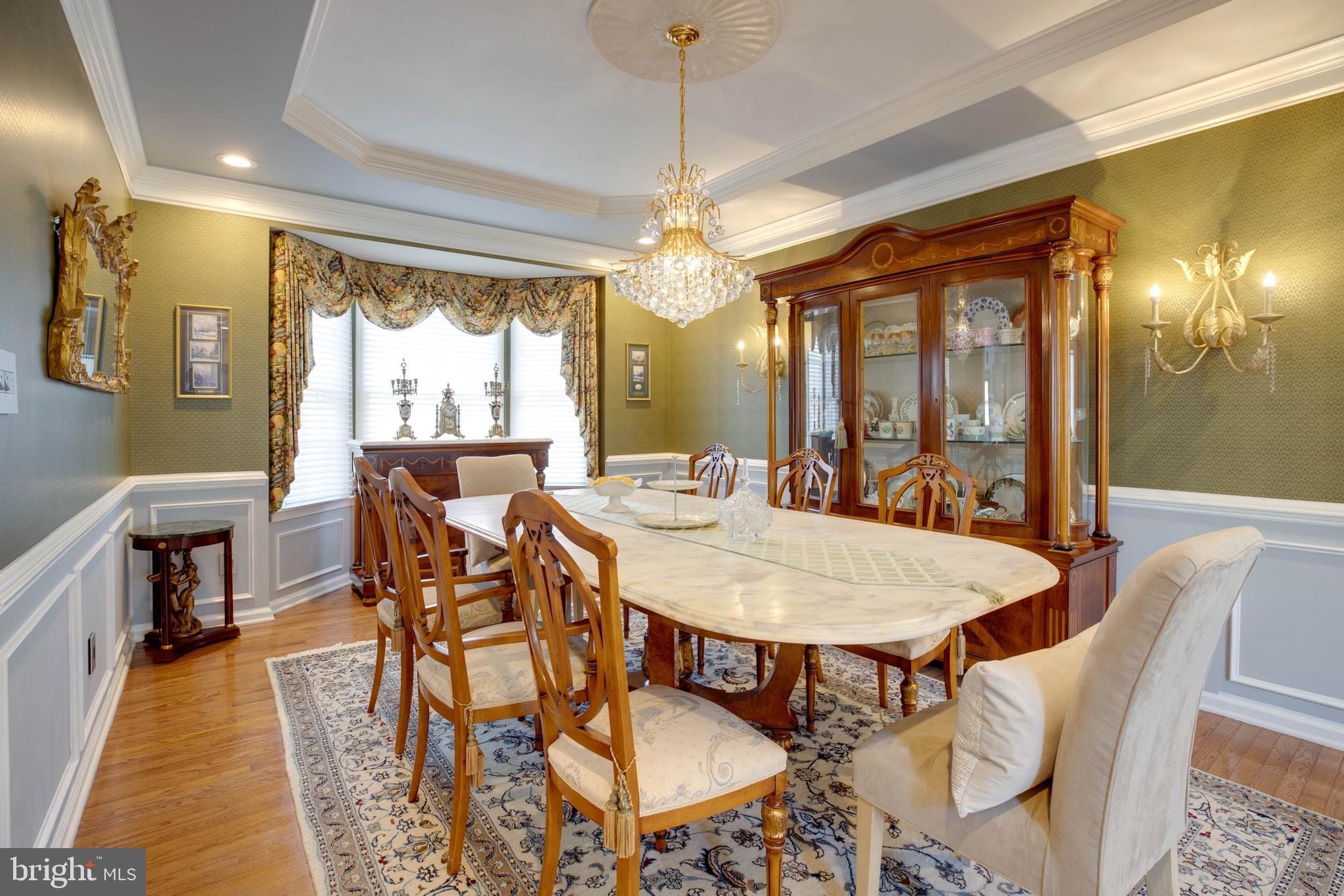 FAIR LAKES CHASE - Residential