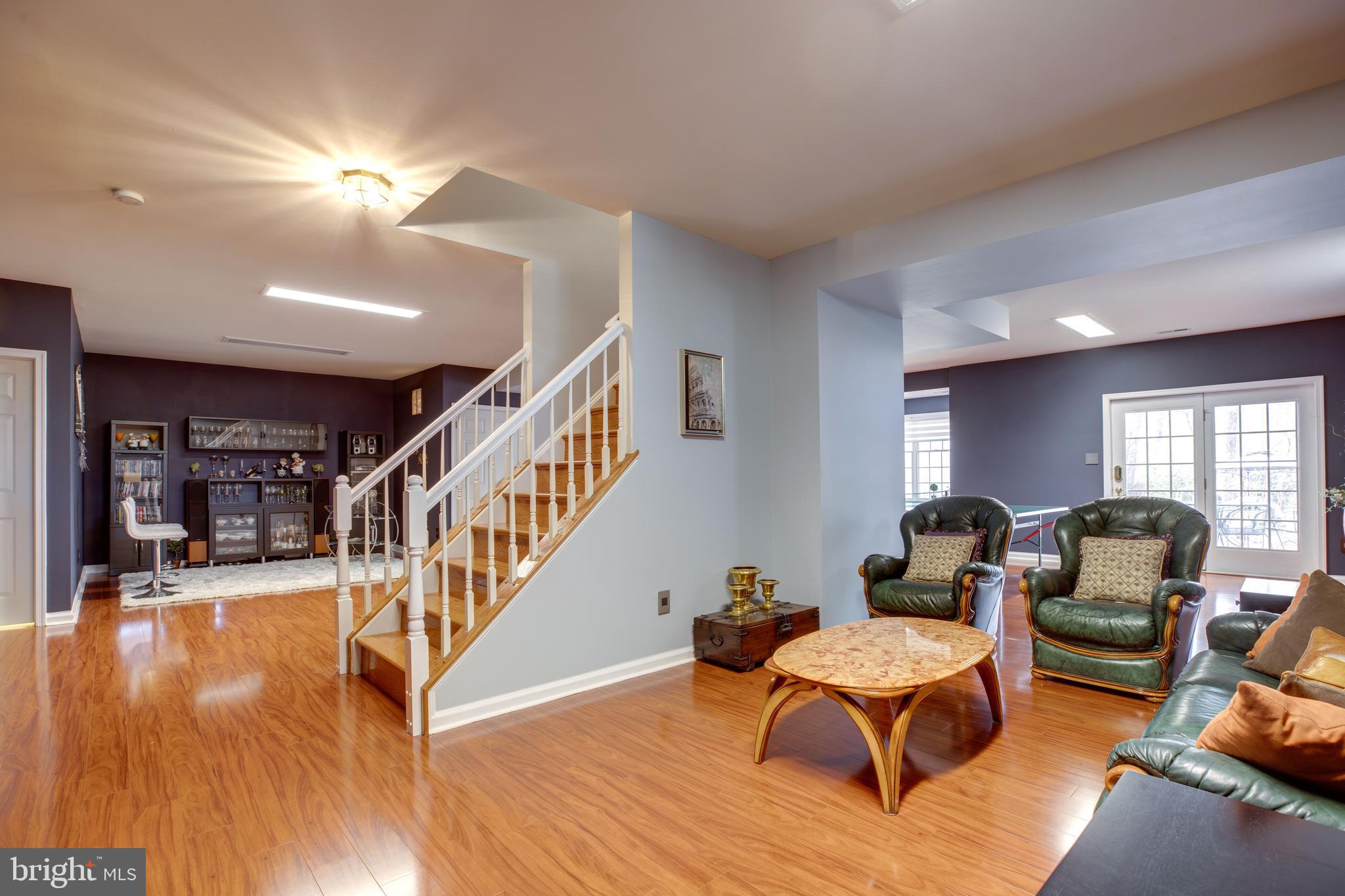 FAIR LAKES CHASE - Residential