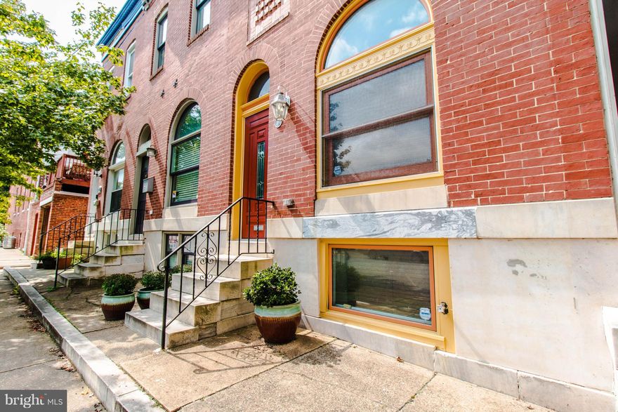 Huge Price Drop - Seller is very motivated and will consider all reasonable offers. Beautiful  2 Bedroom 2 Full Bath home, Cherry Wood Flooring, Exposed Brick, Granite Counters Gourmet Kitchen with Center Island, Breakfast Bar, open to Living Room and Dining Area leading to Courtyard with brick pavers, Finished Lower Level. New Carpet in Upper Level.  Close to shopping, restaurants and definitely a walk in the Park !!