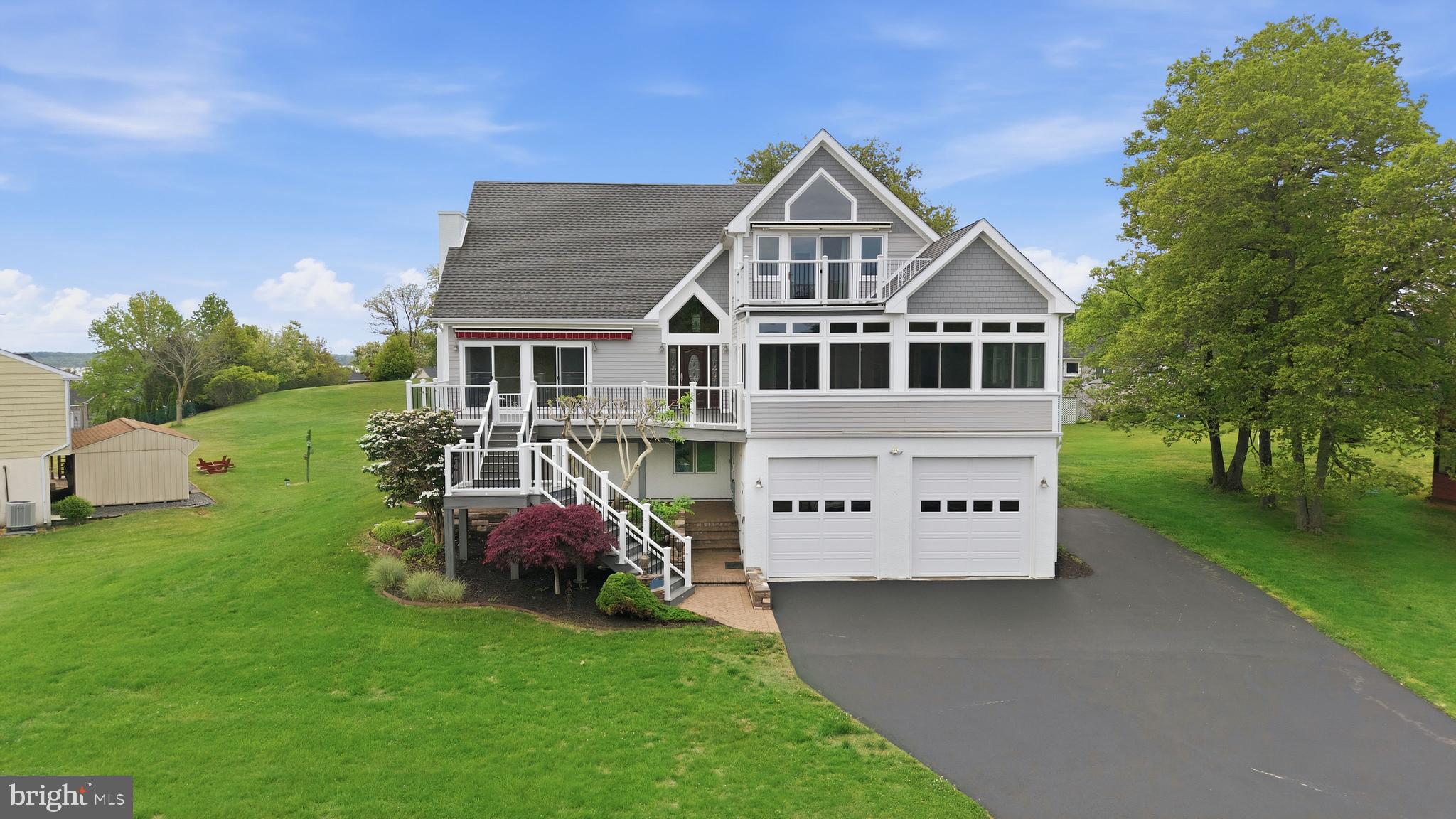 160 CLIFFVIEW DRIVE