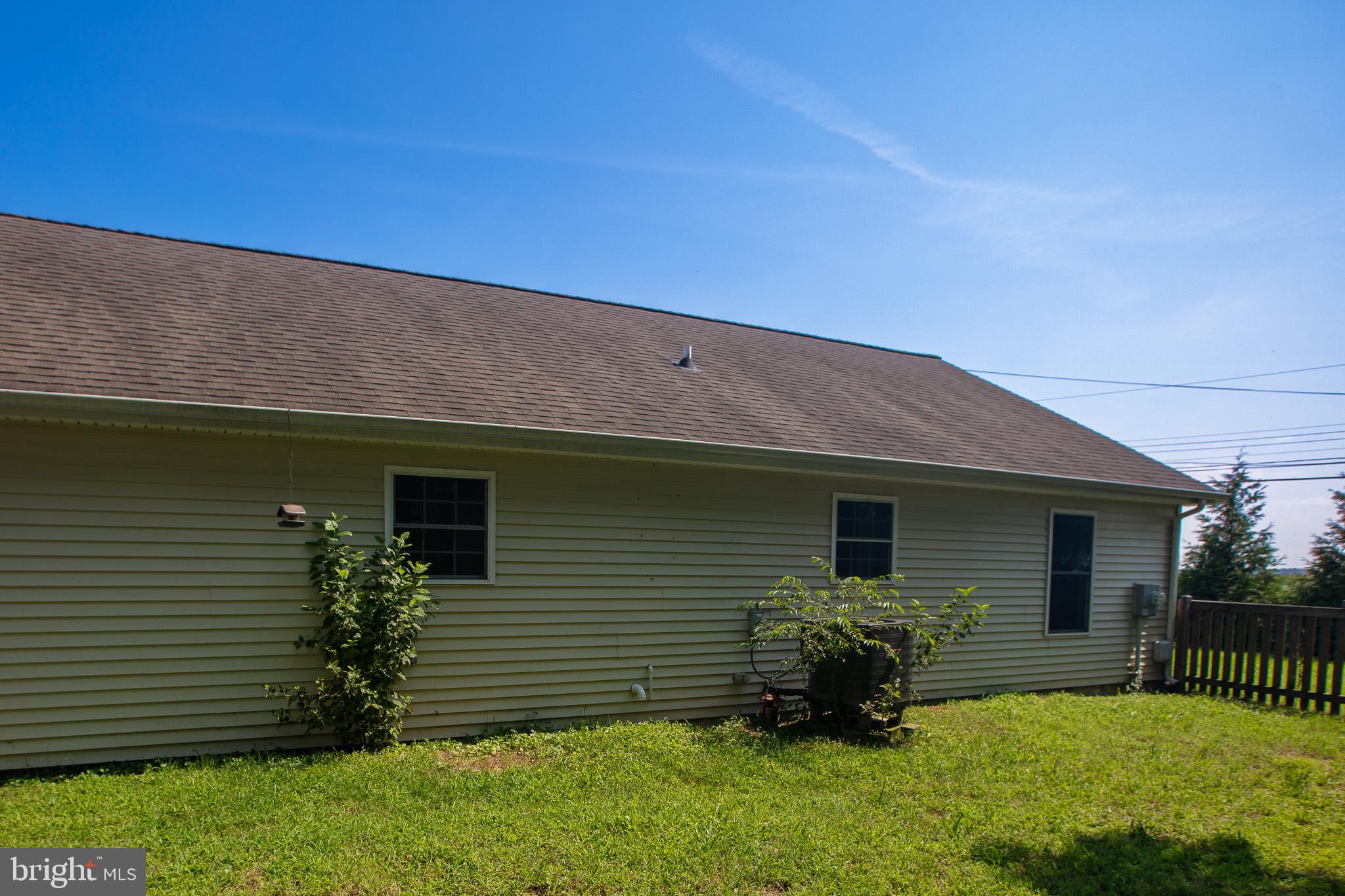 VILLAGE GREEN - Residential