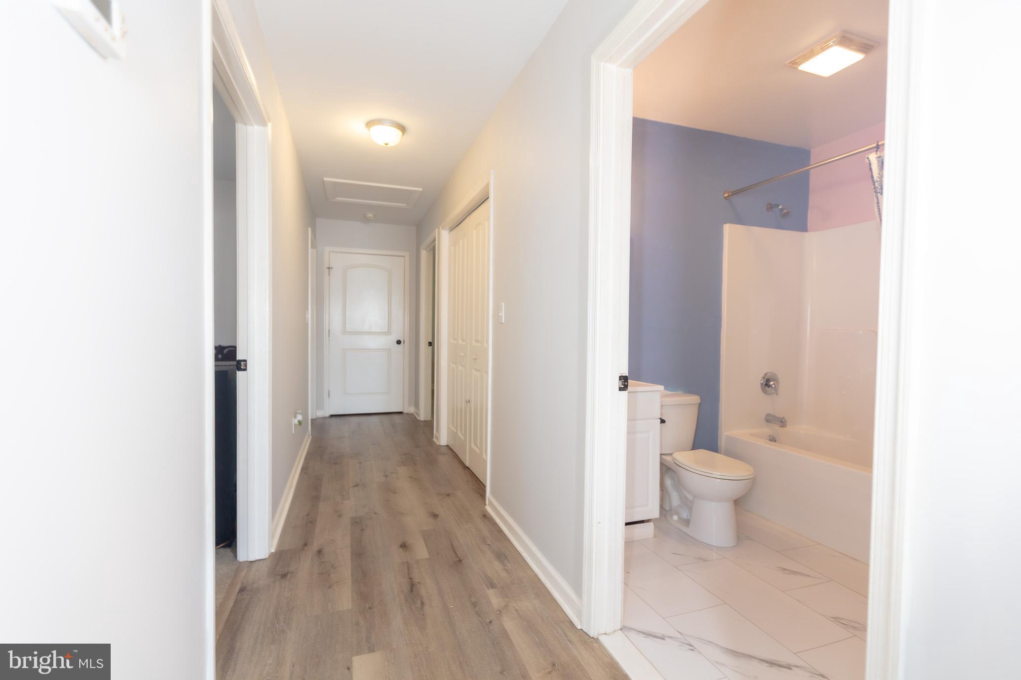 VILLAGE GREEN - Residential