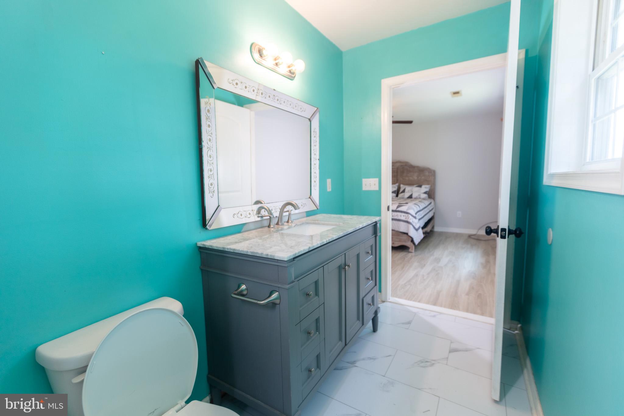 VILLAGE GREEN - Residential