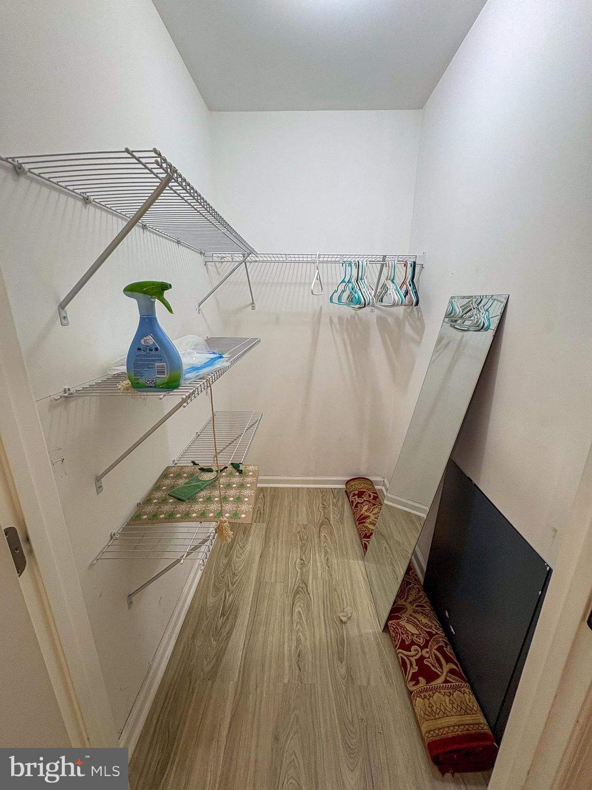 VILLAGE GREEN - Residential