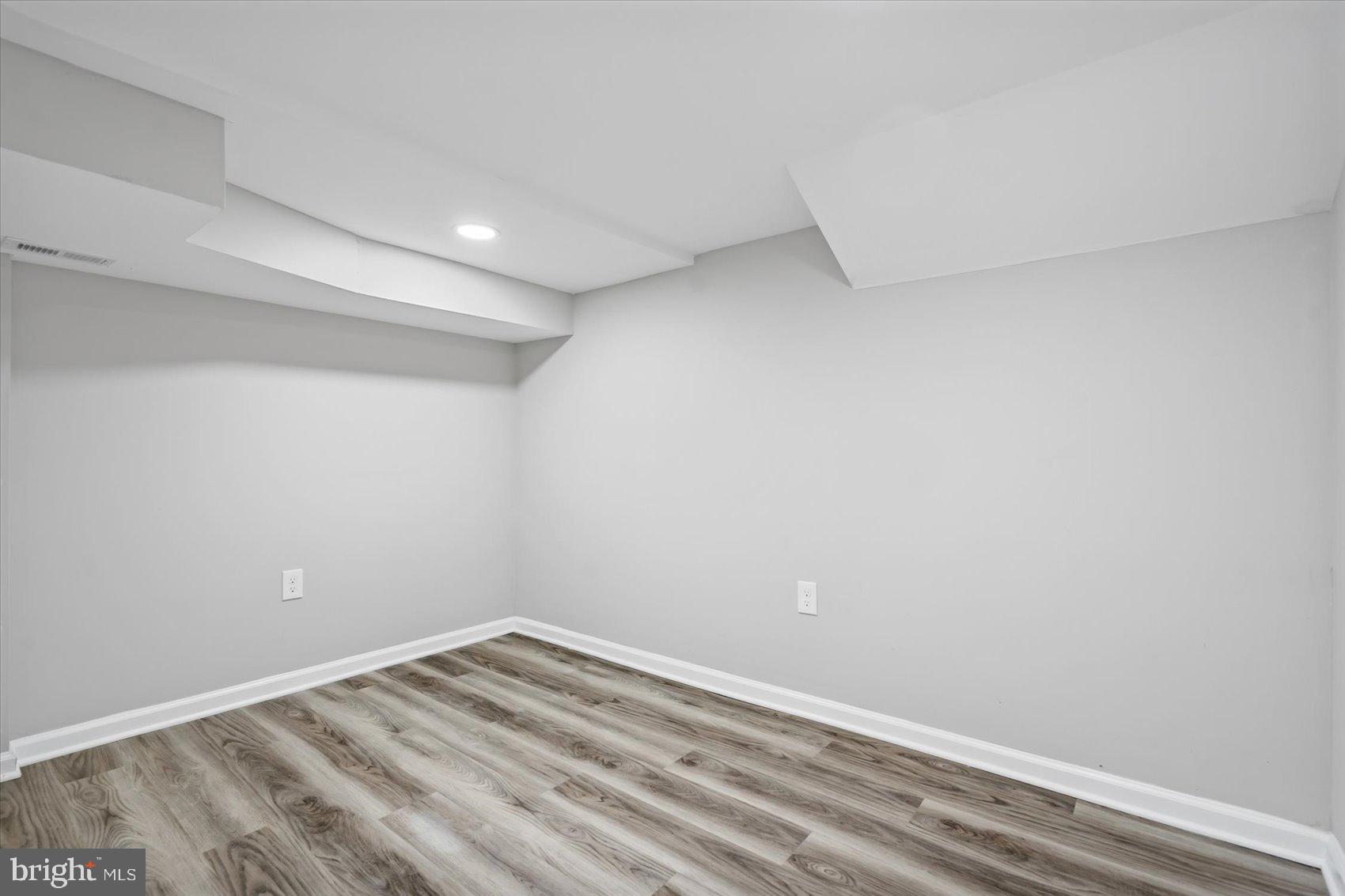 DUVALL TERRACE - Residential