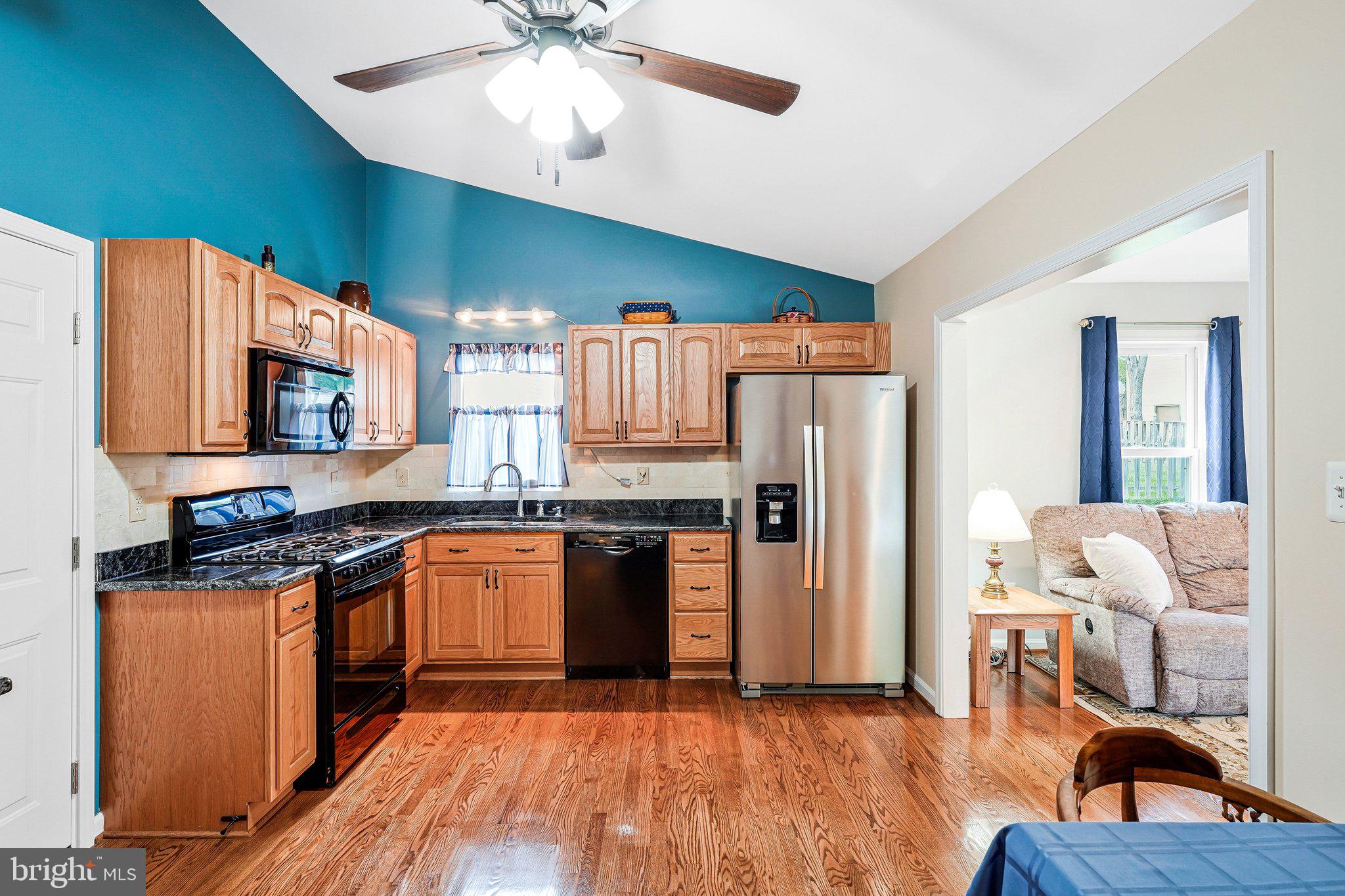 PEPPER TREE - Residential