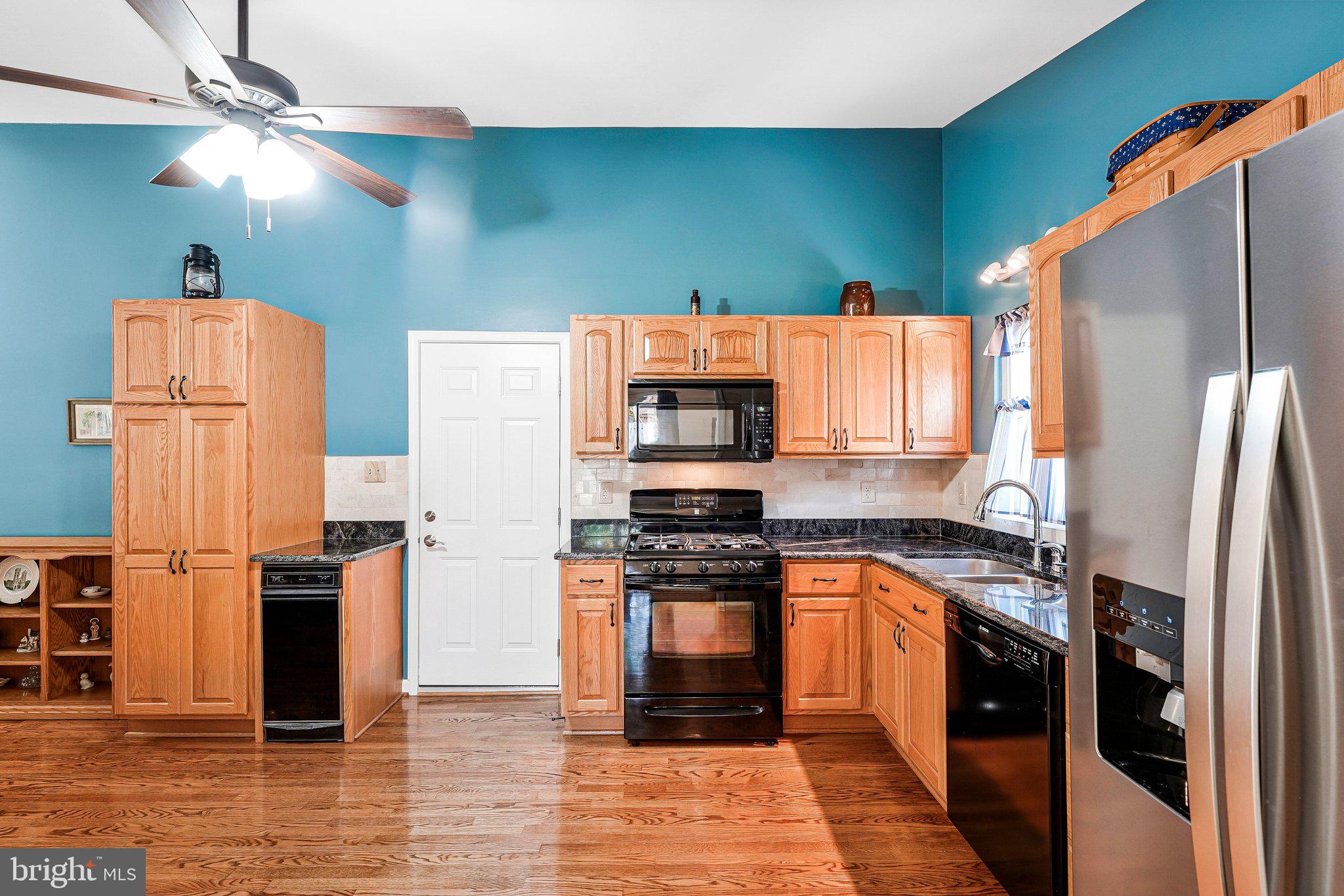 PEPPER TREE - Residential