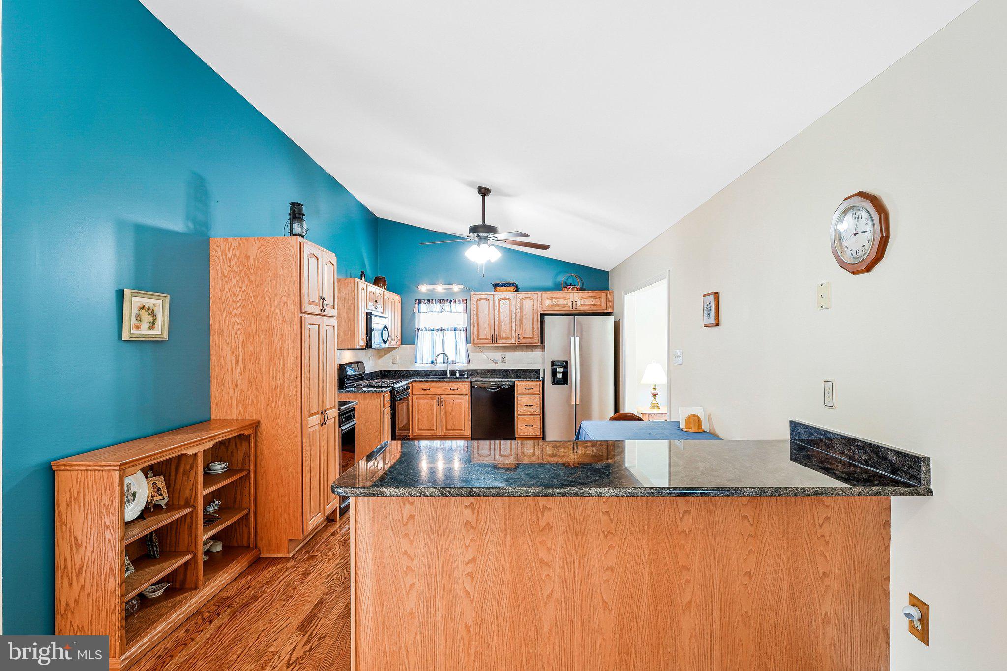 PEPPER TREE - Residential
