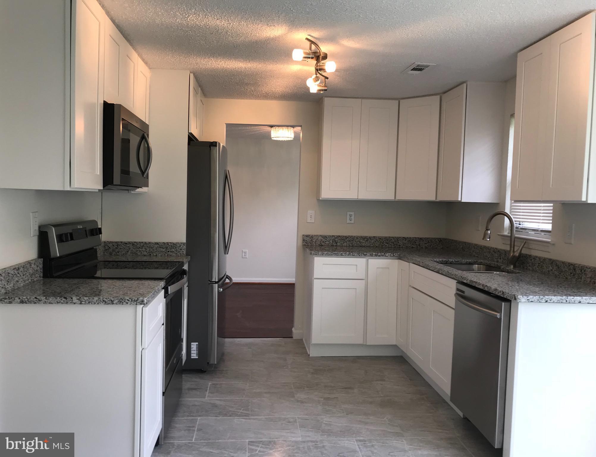 NEW ORCHARD ESTATES - Residential