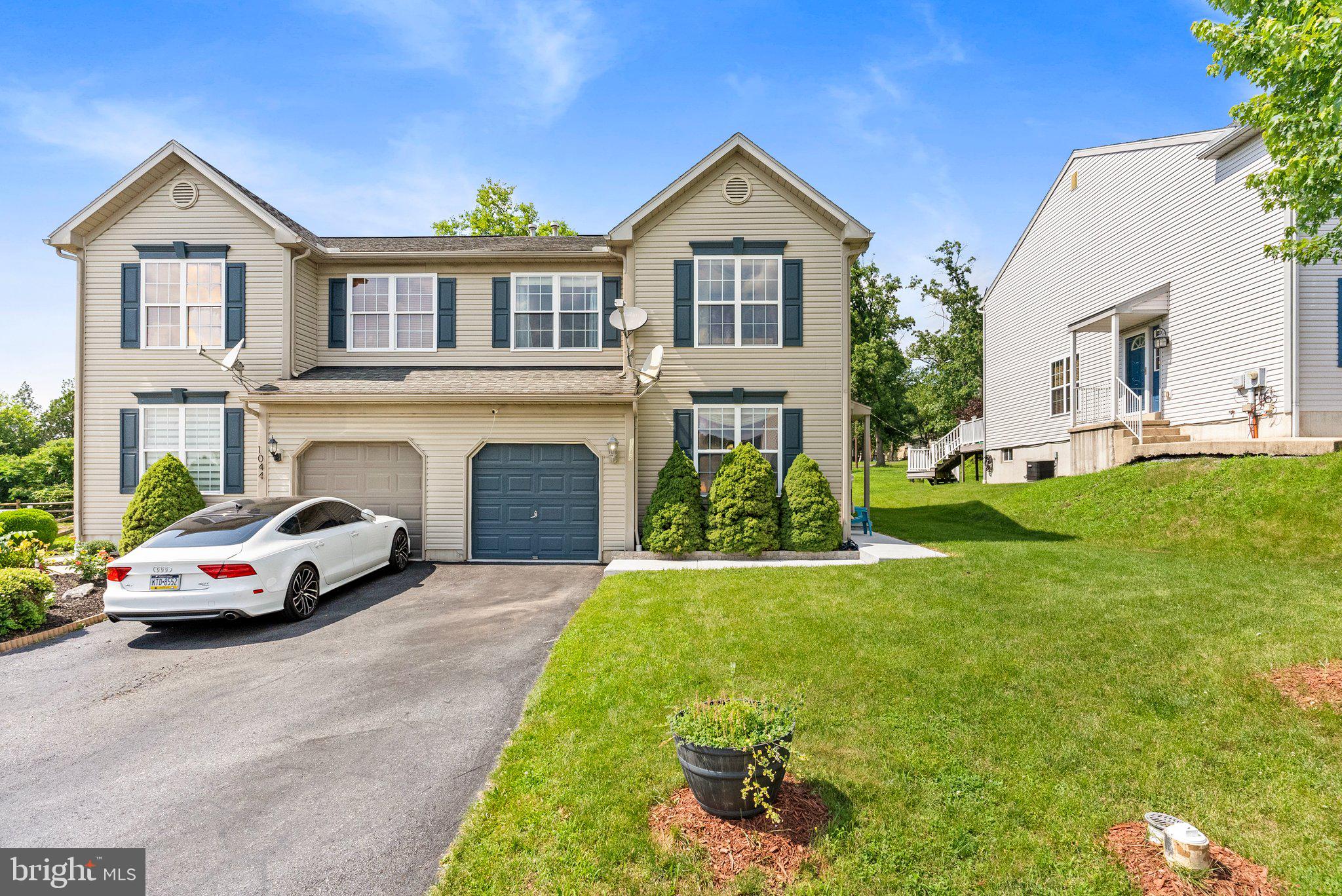 1046 ALEXANDER DRIVE