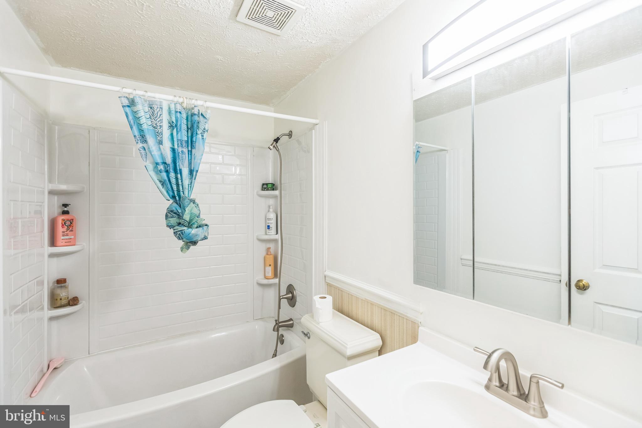 HERITAGE WOODS - Residential