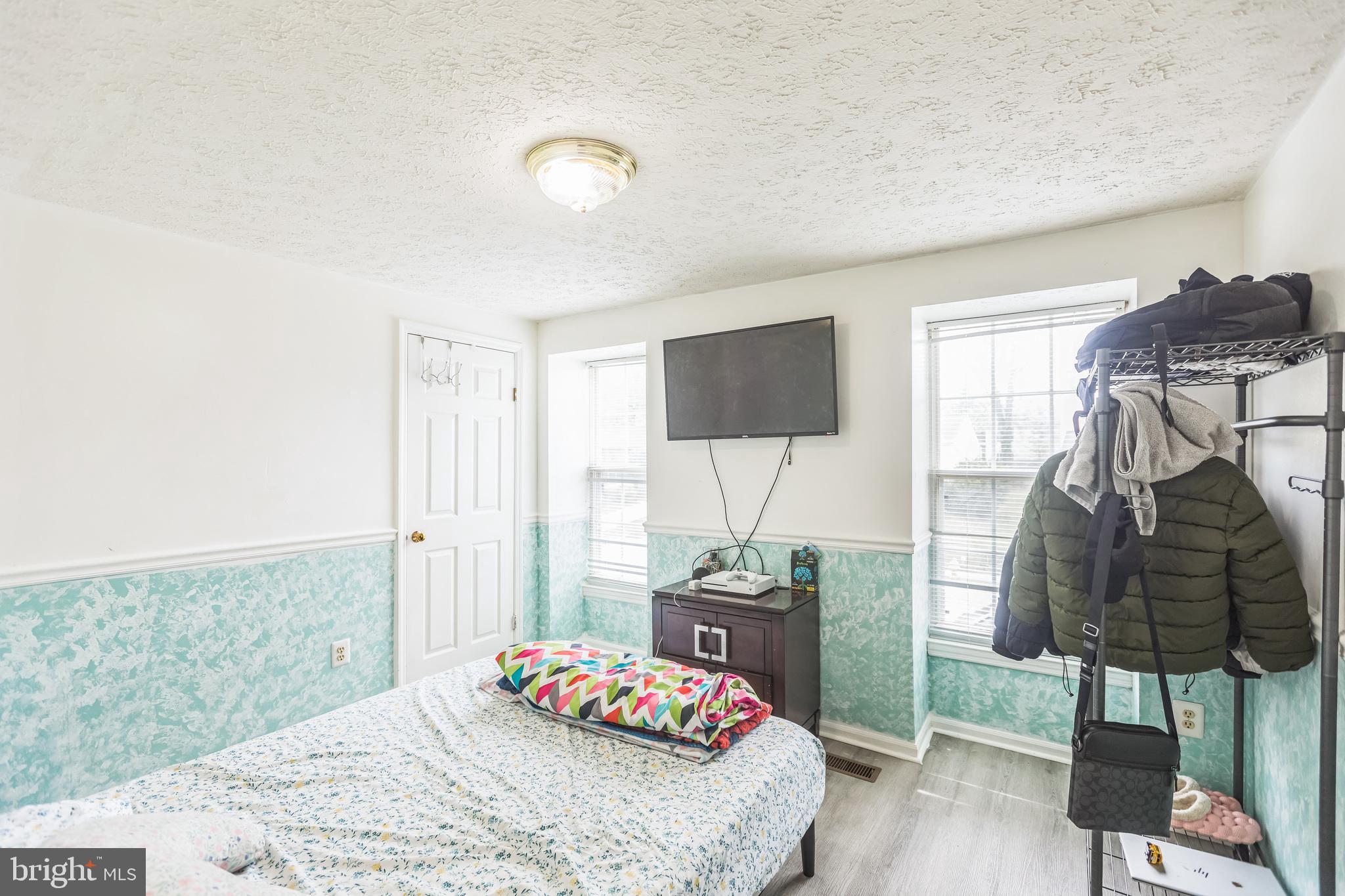 HERITAGE WOODS - Residential